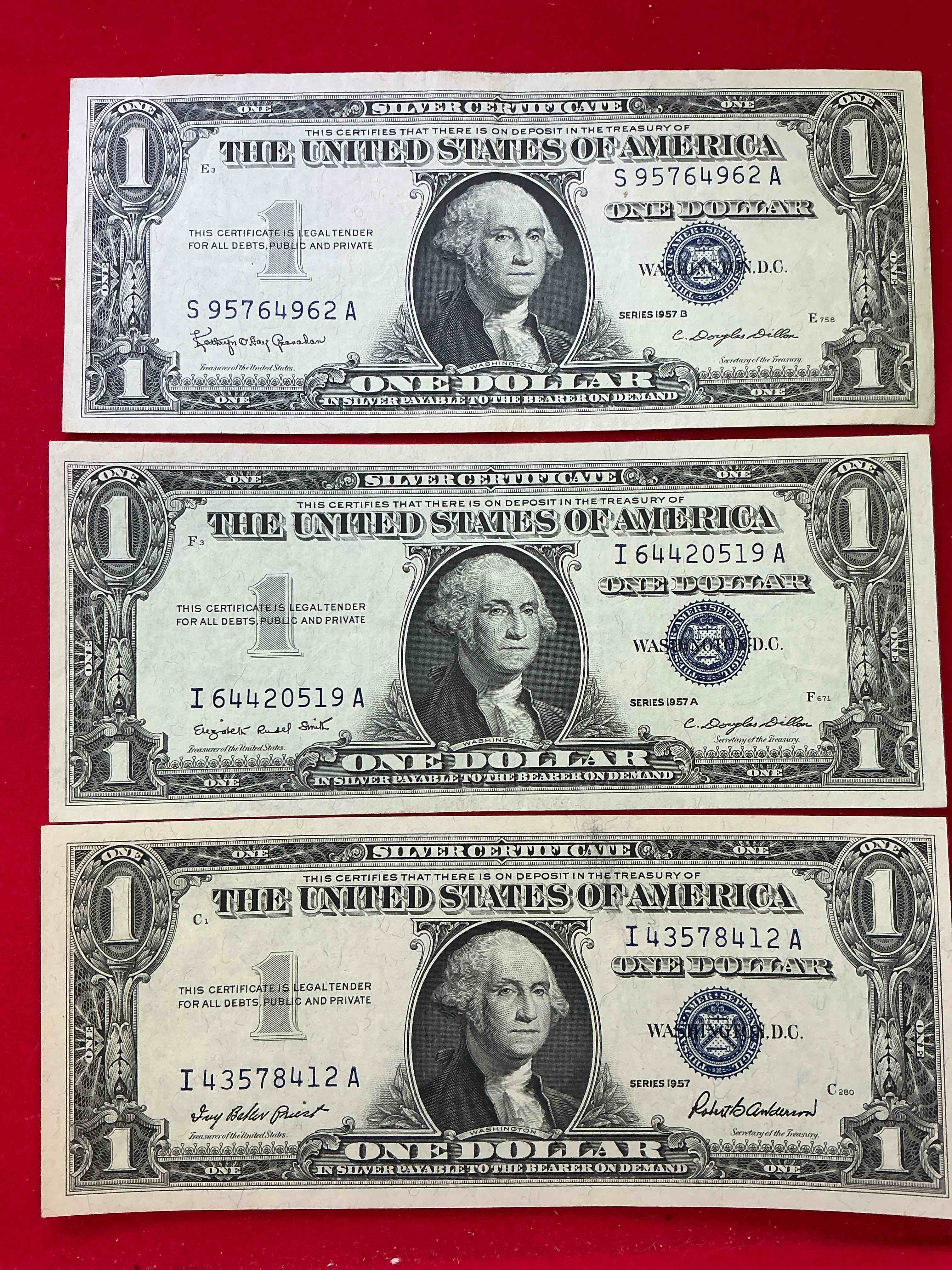 1957 Series Silver Certificates! Did You Know That Prior To 1964 One Dollar U.S. Paper Money Was Actually Redeemable For Silver Dollars?! Wow How Times Have Changed! Silver Certificates Were Produced From 1878 To 1964 & Are Still Considered Legal Tender At Face Value. Here Are Gorgeous, Circulated 1957 U.S. One Dollar Silver Certificate, With Highly Collectible "Blue Seal!* Own An Awesome Piece Of History!