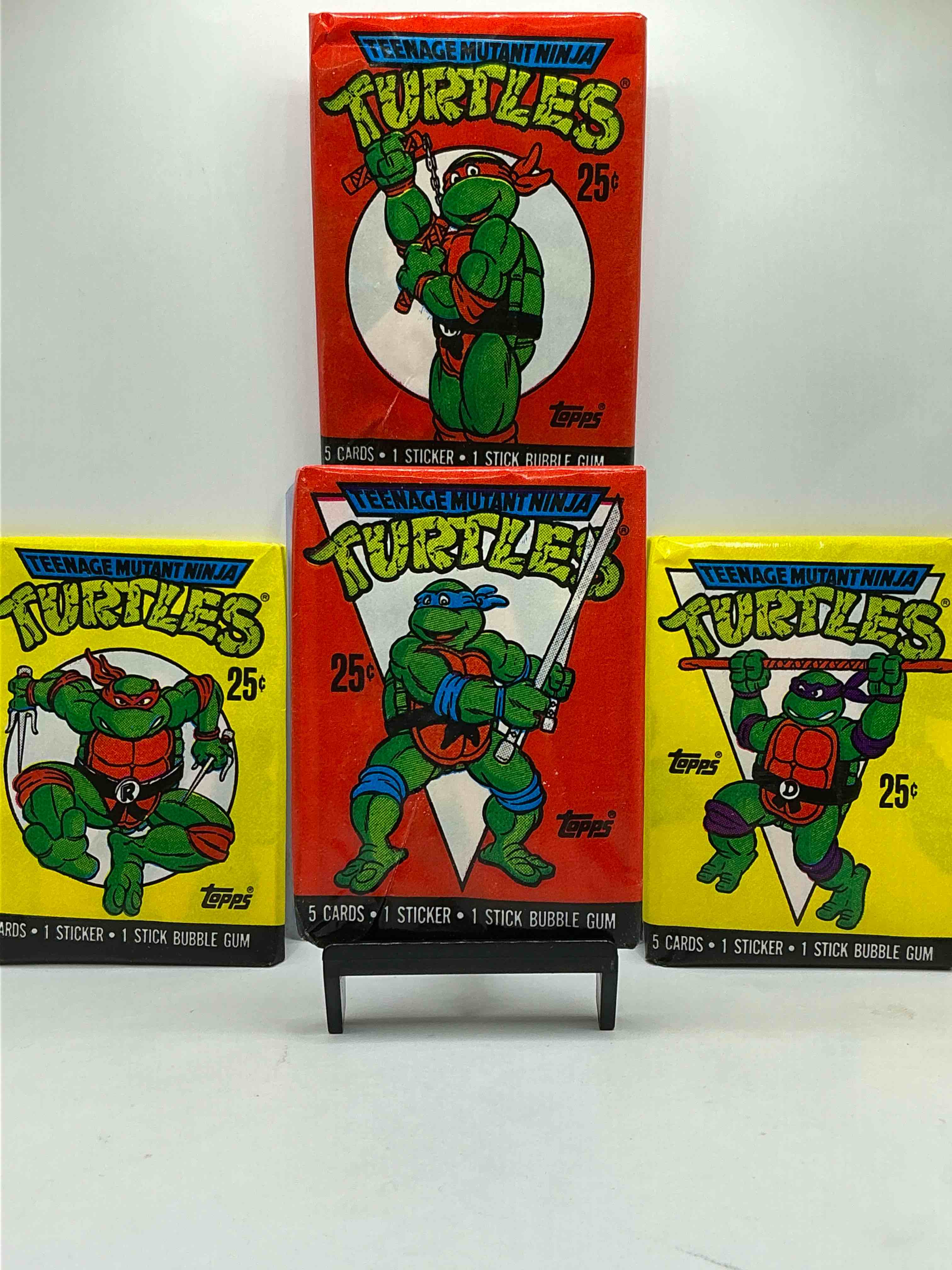 1989 Ultra Rare Ninja Turtles! Wow! Check Out These Super Rare 1989 FIRST SERIES Topps Teenage Mutant Ninja Turtles Sealed Card Wax Packs, Direct From Original Retail Case! These Cards Have Become Serious Collector Items & Are The Very First TMNT Card Series Made, Originating In The Awesome Year Of 1989! Own Rare Pieces Of Ninja Turtle History!