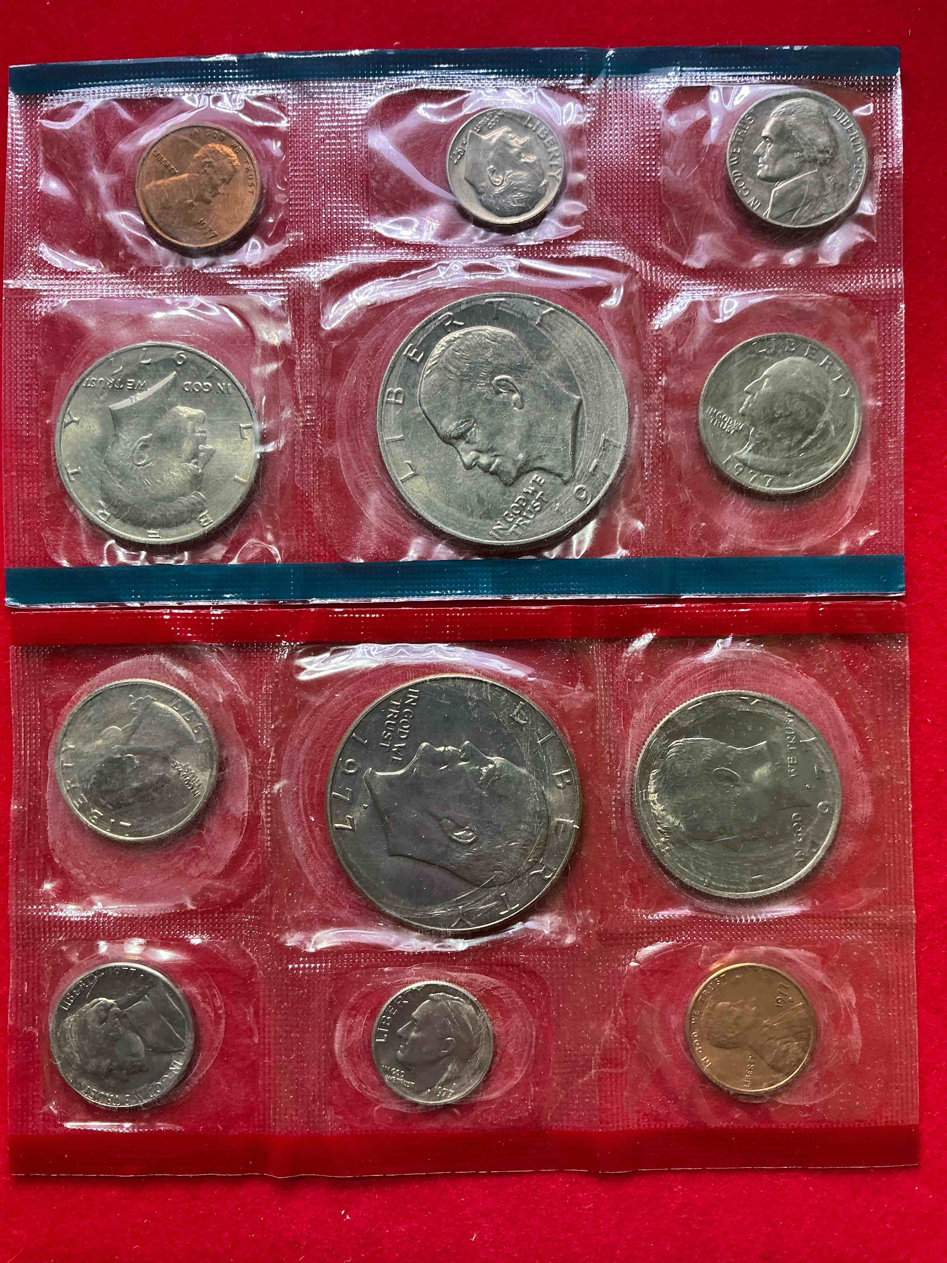 Uncirculated 1977 Mint Set! 12 Coin Set, Including Ike Dollars, Half Dollars, Quarters, Dimes, Nickels & Pennies! Insane Mint Set From The Late 70’s! 