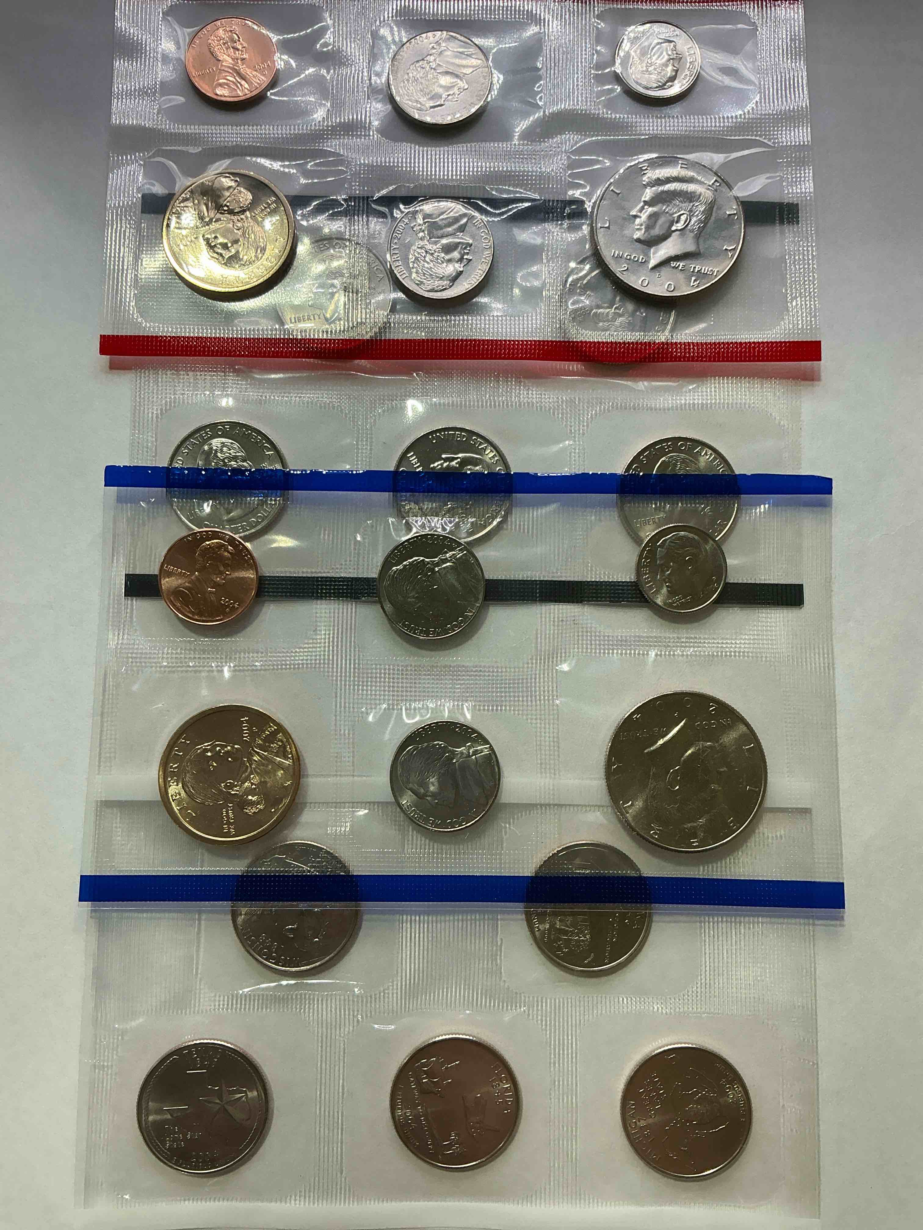 2004 Uncirculated Mint Set! 20 Coin Mint Set With State Quarters! Half Dollars, One Dollar Coins, Quarters, Nickels, Dimes & Pennies! 20 Coin Uncirculated Mint Set! 