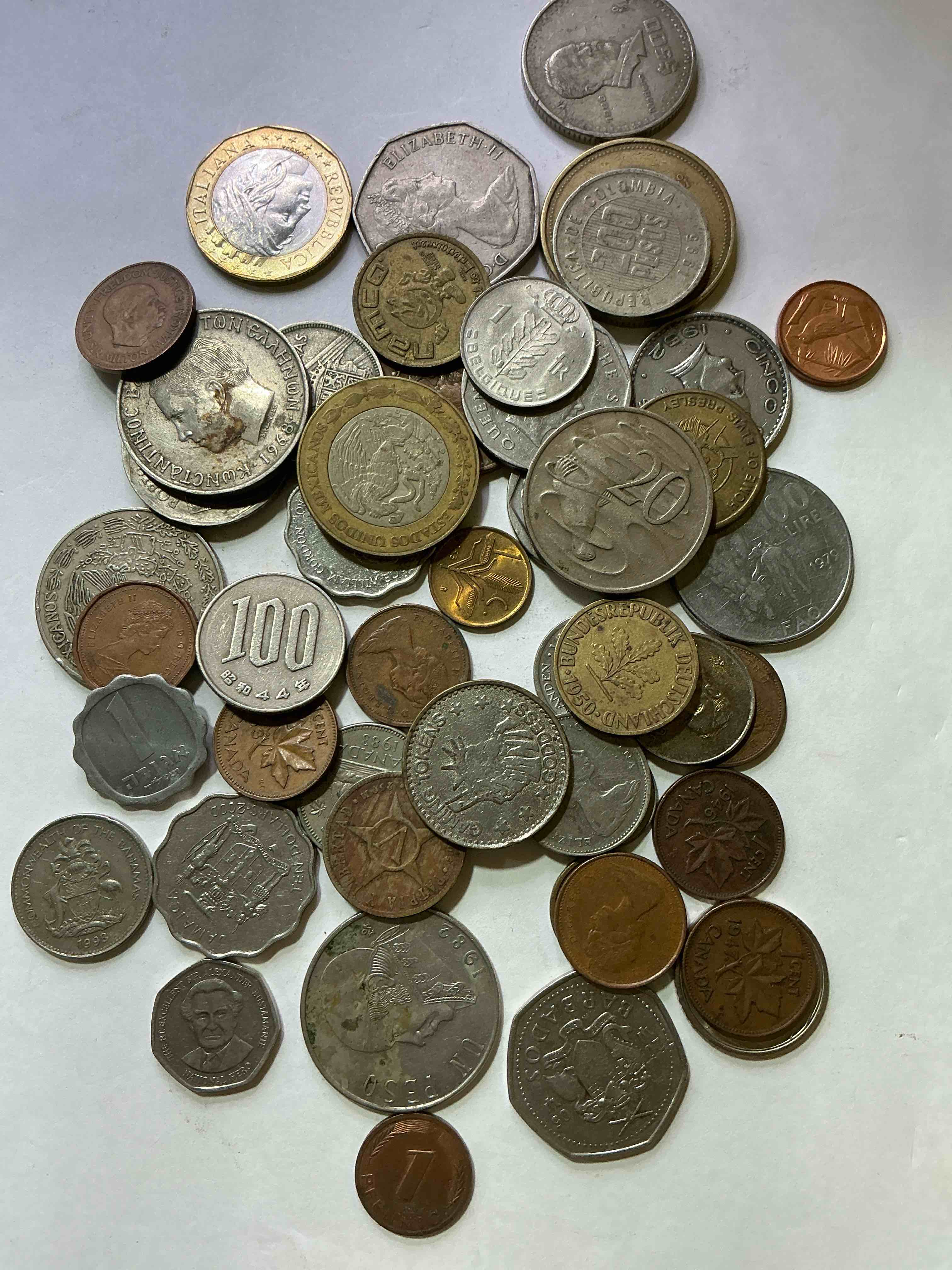 World Coins, Antique & Vintage! Each Lot Is Unique! Many Different Years, Countries, Sizes & Exotic Places. This Cool Collection Of Antique Coins From Around The World Is Loads Of Fun! Have Fun Identifying Each Coin & Country As A Great Educational Tool! A Great Investment Too!