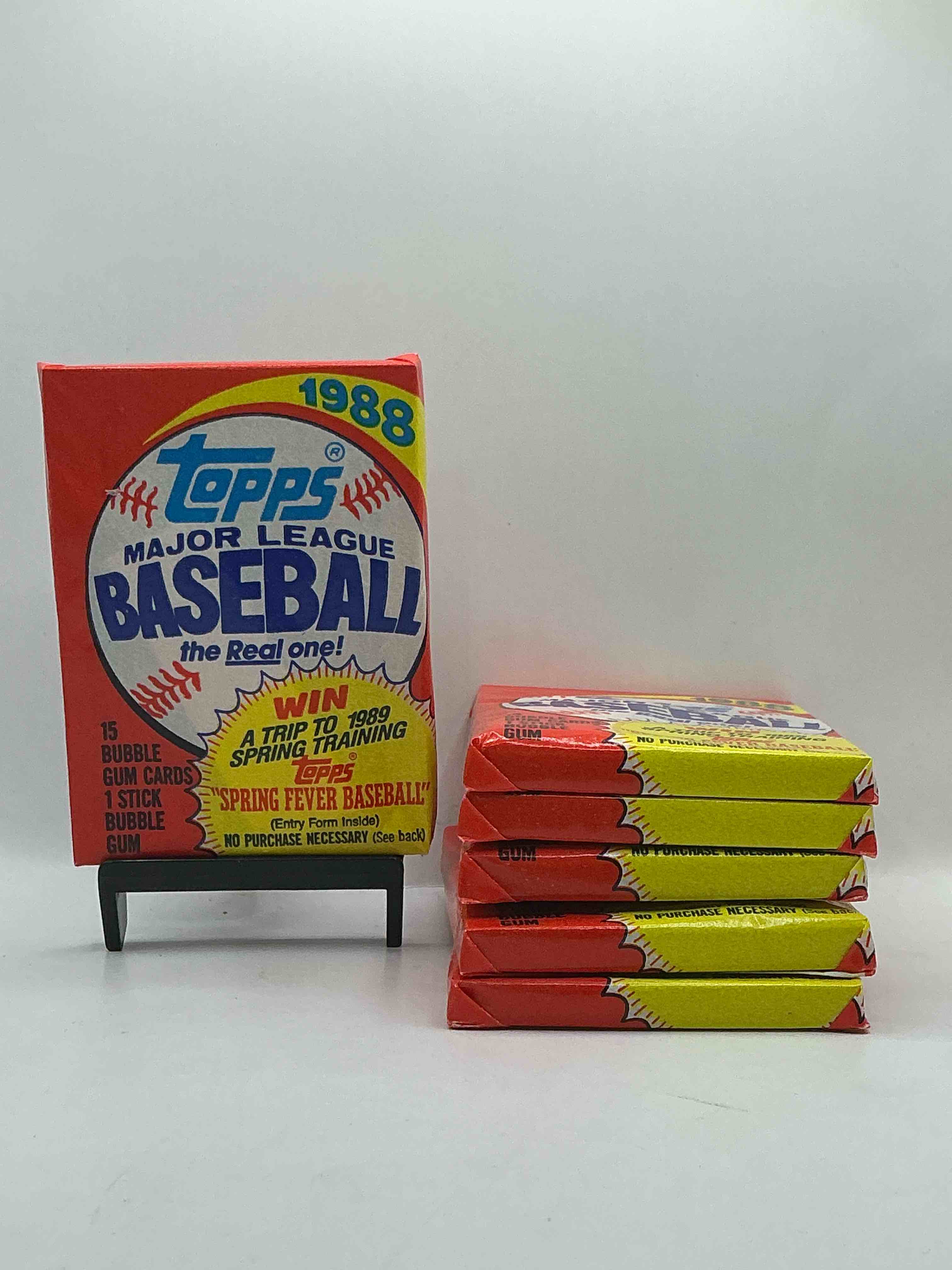 80's Baseball Fan's Rejoice! 1988 Topps Baseball Unopened Wax Packs Full Of Collectible Trading Cards! Search For Valuable Don Mattingly "World Of Baseball" & Nolan Ryan Cards Worth Hundreds In Perfect Condition!