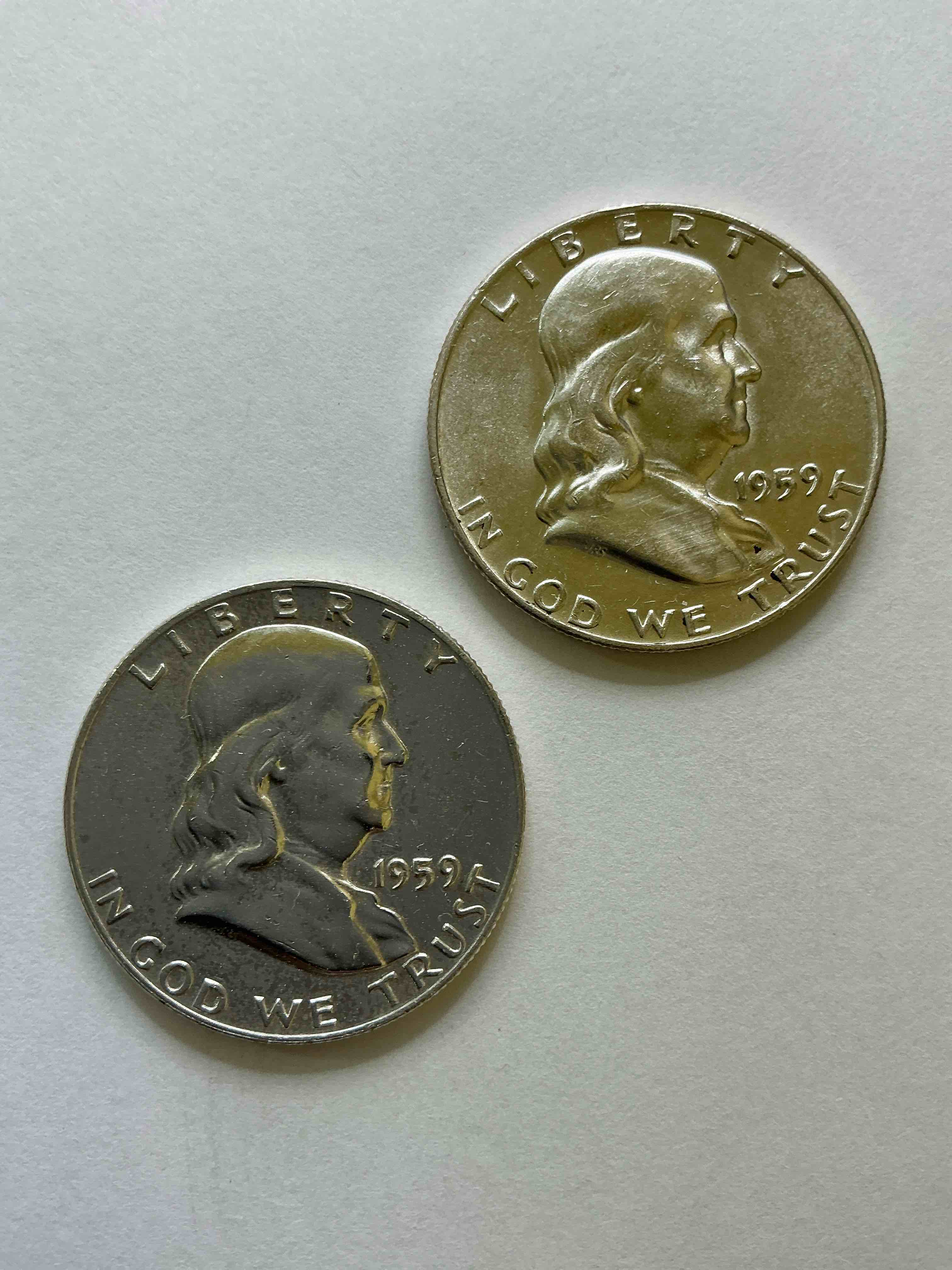 Uncirculated Ben Franklin Silver! Pre 1965 Silver U.S. Half Dollar Coins! Before 1965 American Half Dollars Were Actually Silver, Here Is A Gorgeous Example Of A Rare Ben Franklin Silver Half Dollar. Uncirculated, Great Condition & Great For Investing In Precious Metals! These Heavy Half Dollars Were Minted At 90% Silver and 10% Copper, Giving Them A Net Weight Of .36169 Ounces Of Pure Silver Per Coin! Getting Very Rare. Invest & Win!