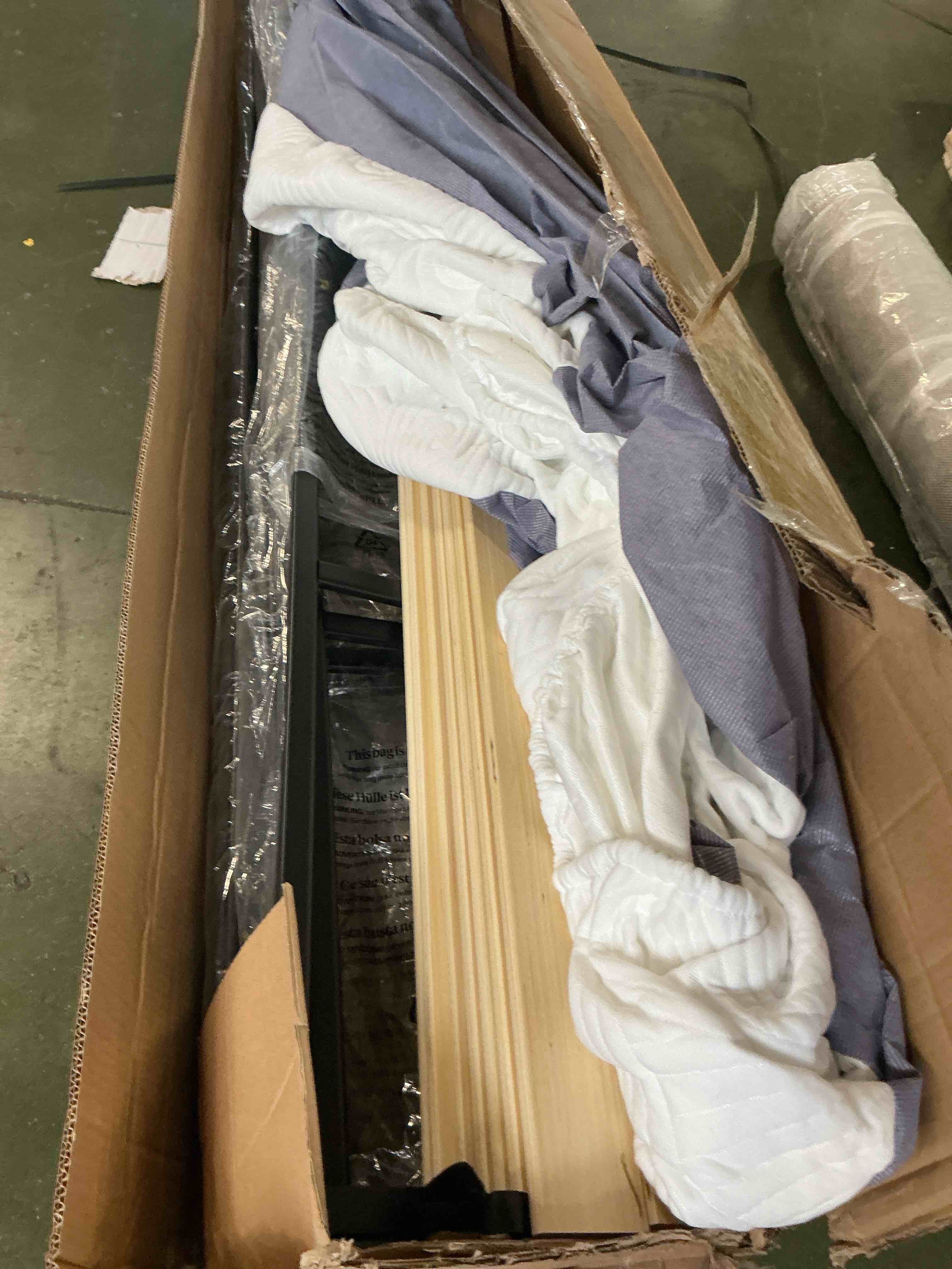 https://s3.amazonaws.com/lotting-images-prod/bidfta/BRN3628527_1758816374139.jpeg