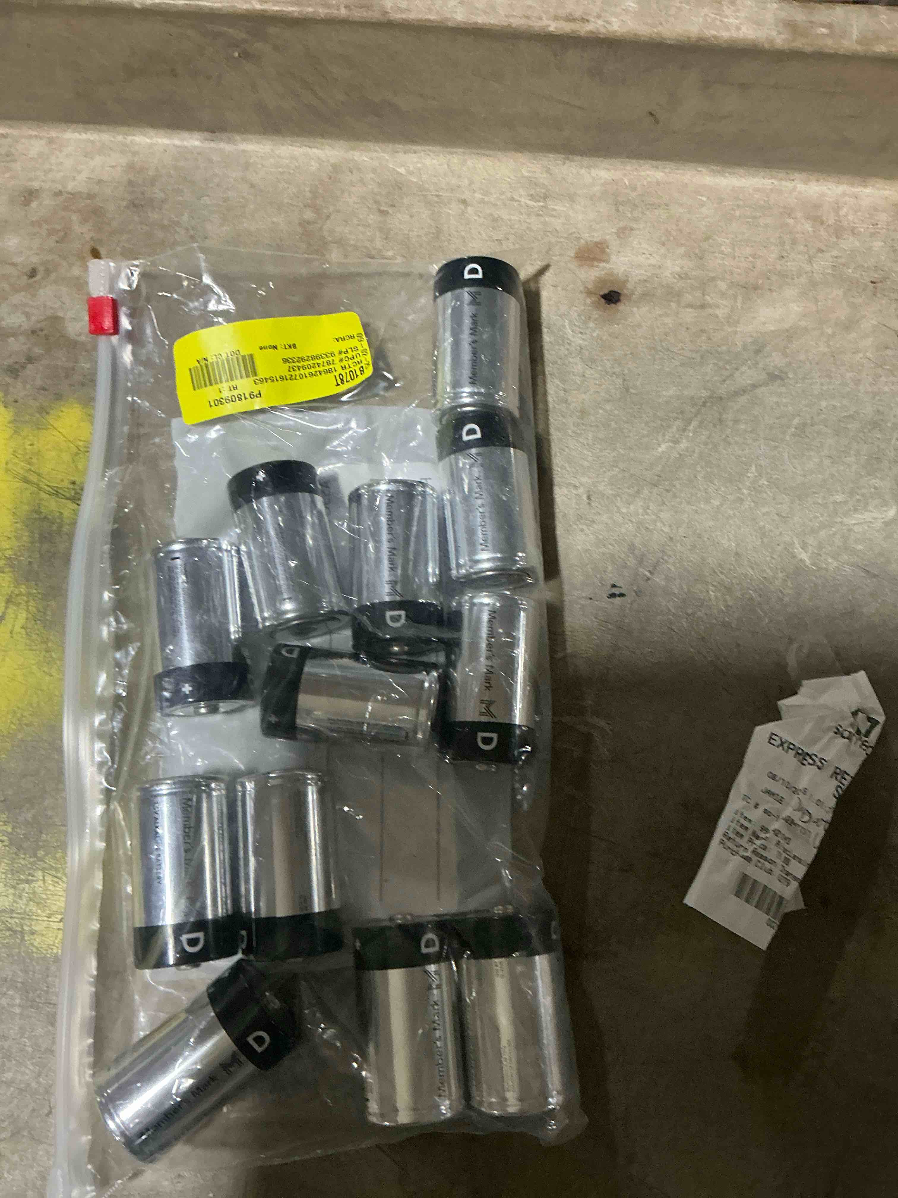 a lot of d batteries