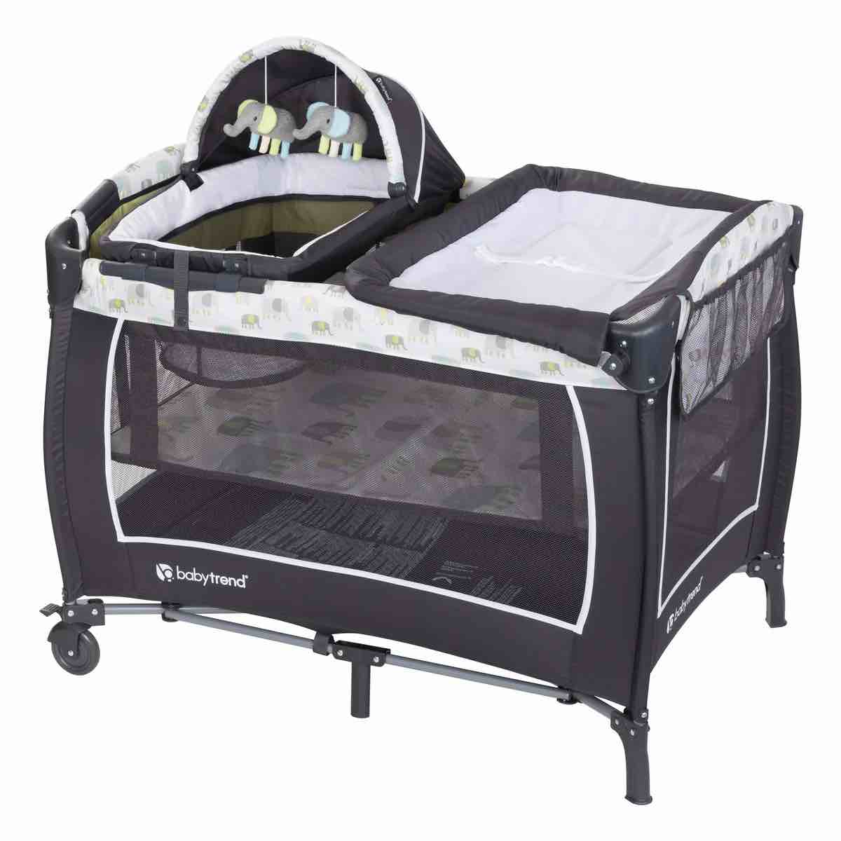 Lil' Snooze Deluxe II Nursery Center Playard in Sockorama