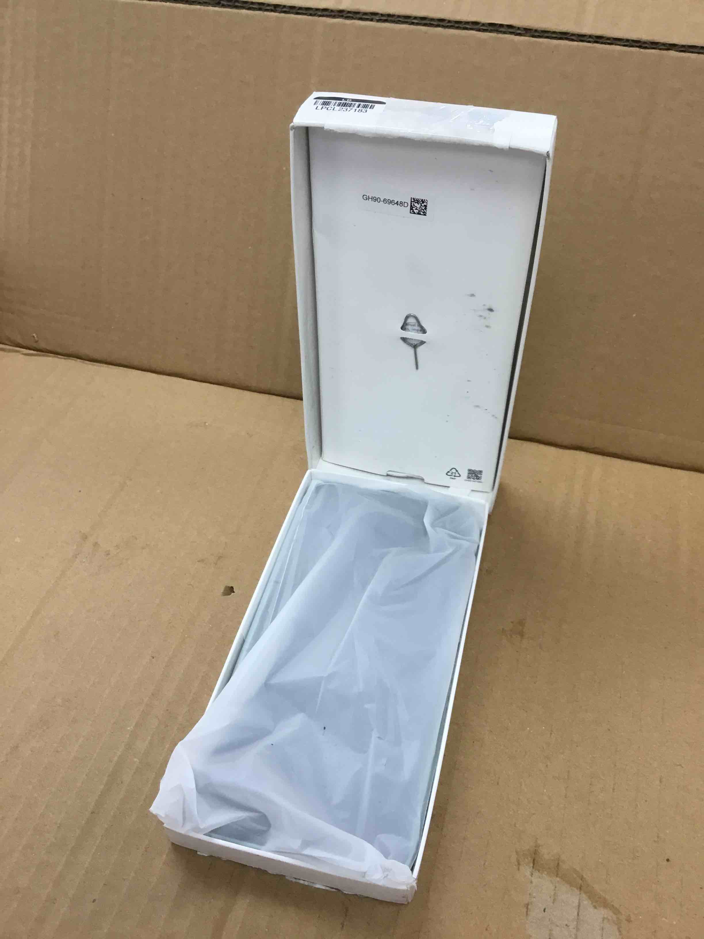 https://s3.amazonaws.com/lotting-images-prod/bidfta/BRN3679928_1760630727370.jpeg