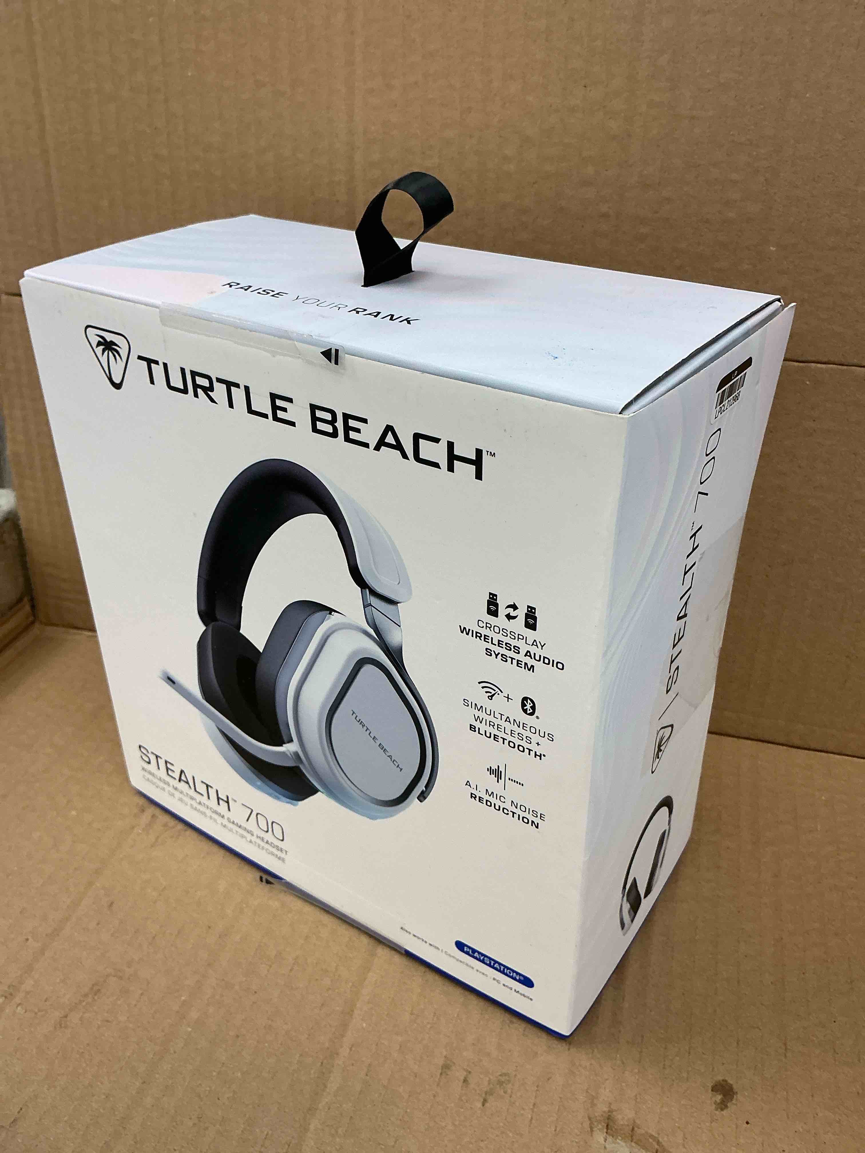Turtle Beach - Stealth™ 700 Gen 3 Wireless Multiplatform Amplified Gaming Headset for PS5, PS4, PC, & Mobile with 80-Hr Battery - White