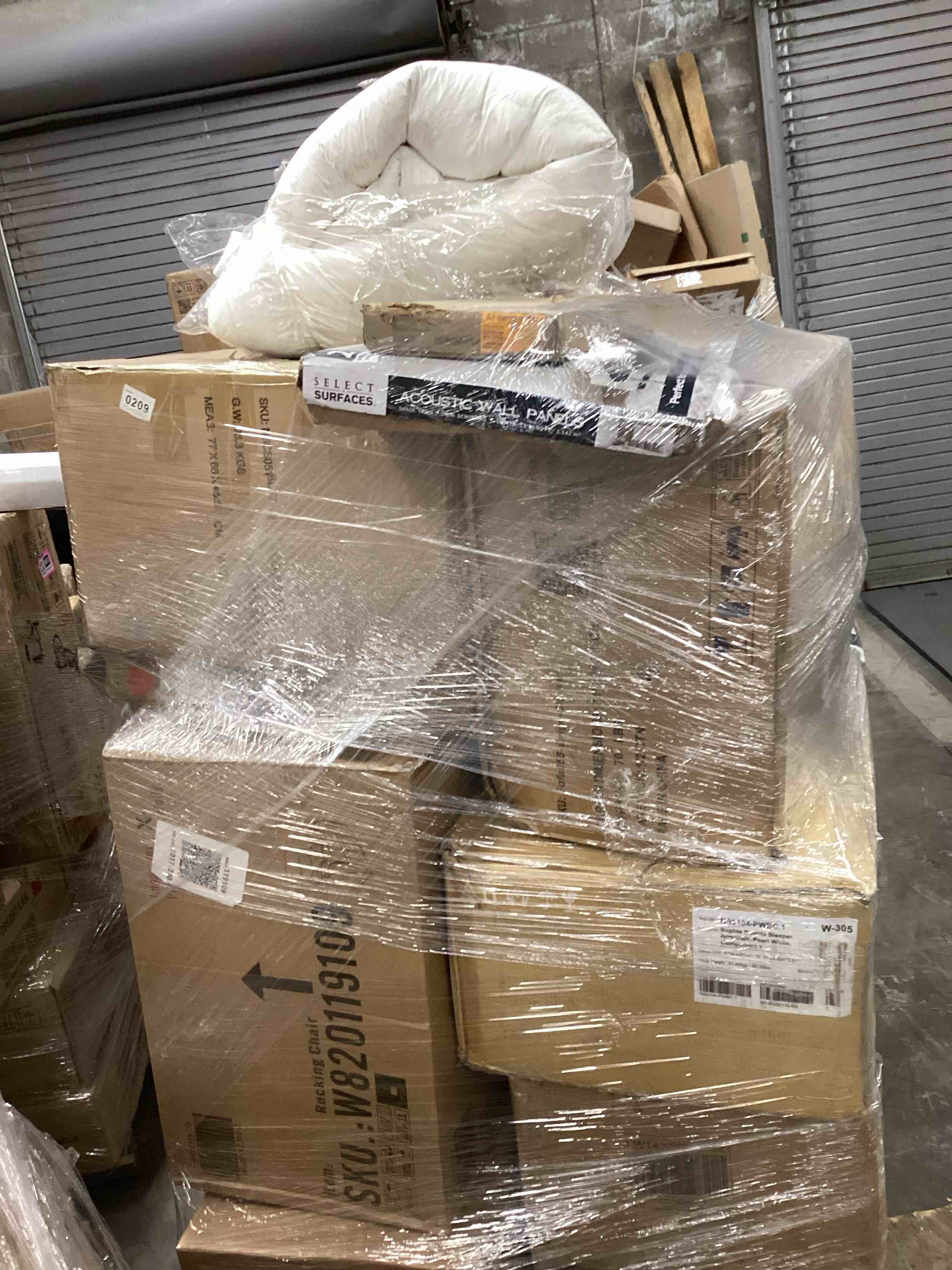 Palet lot Assorted furniture