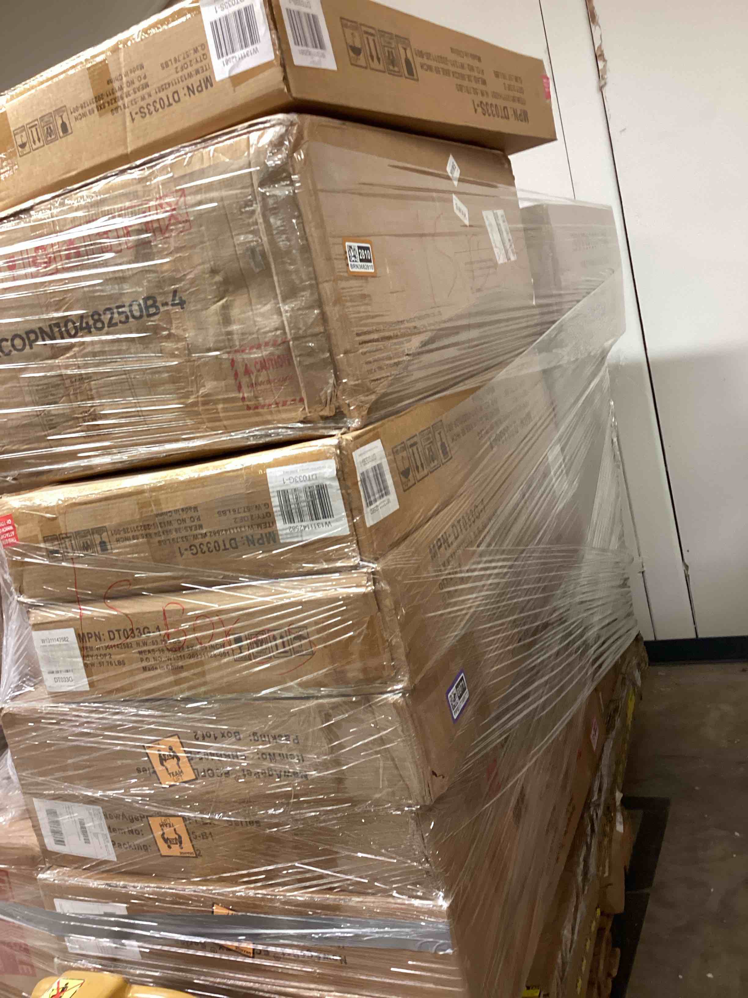 Palet Assorted furniture 15 boxes