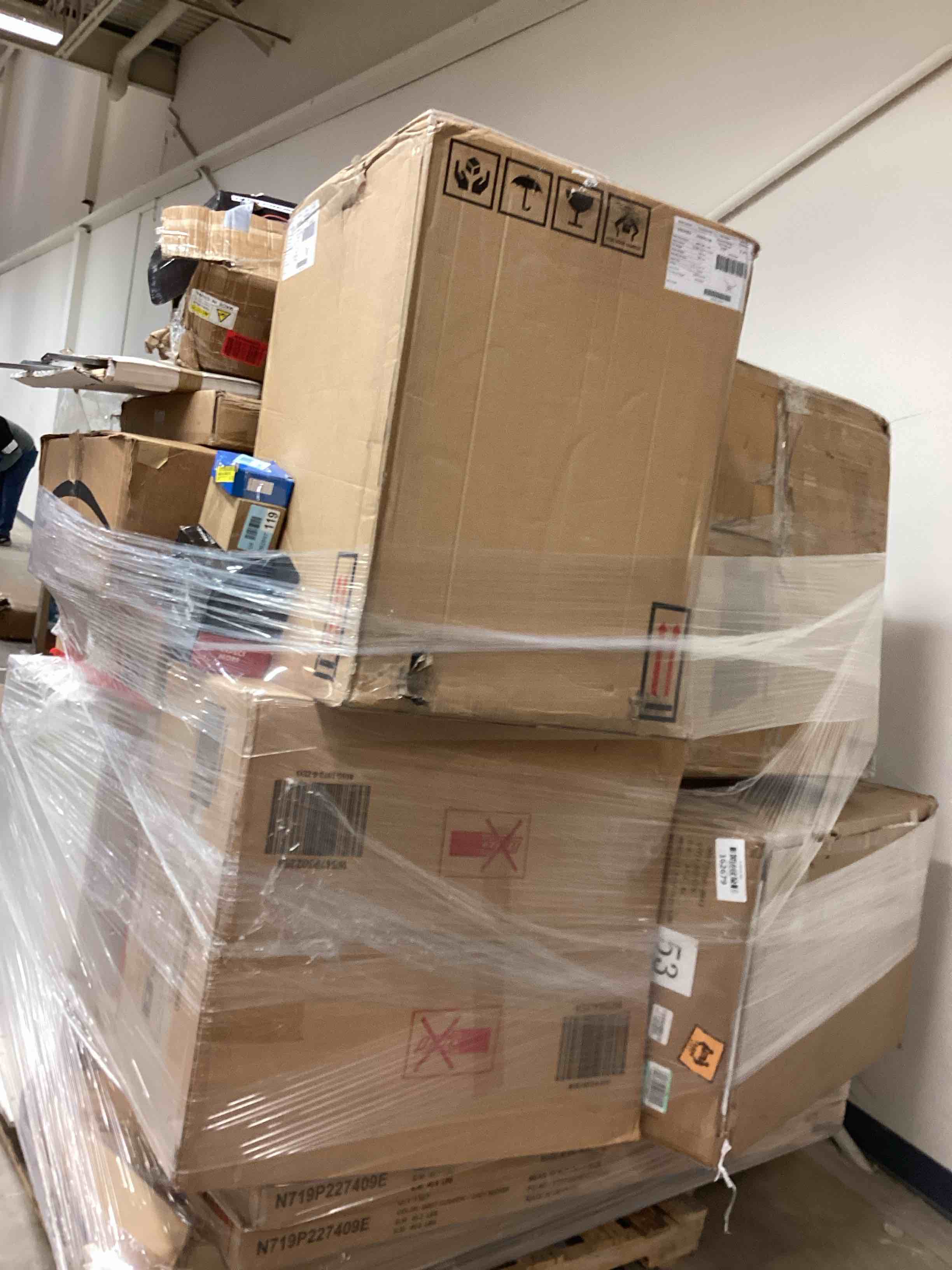 Furniture Pallet Lots