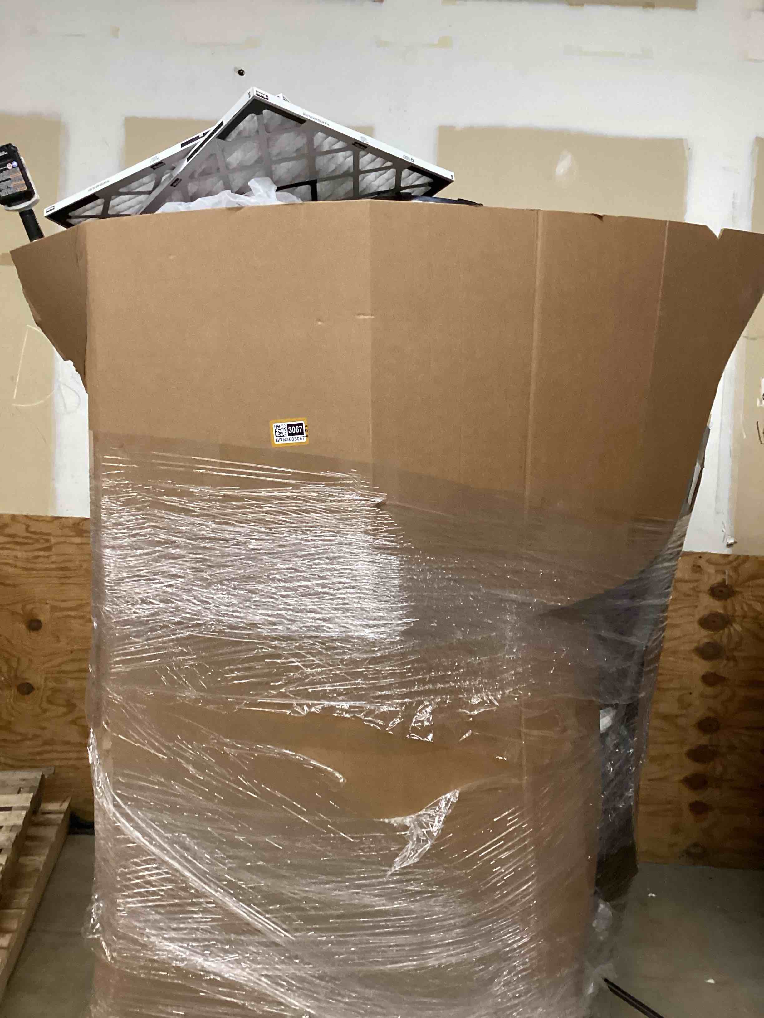 Various articles, air filter, Canvas, etc.