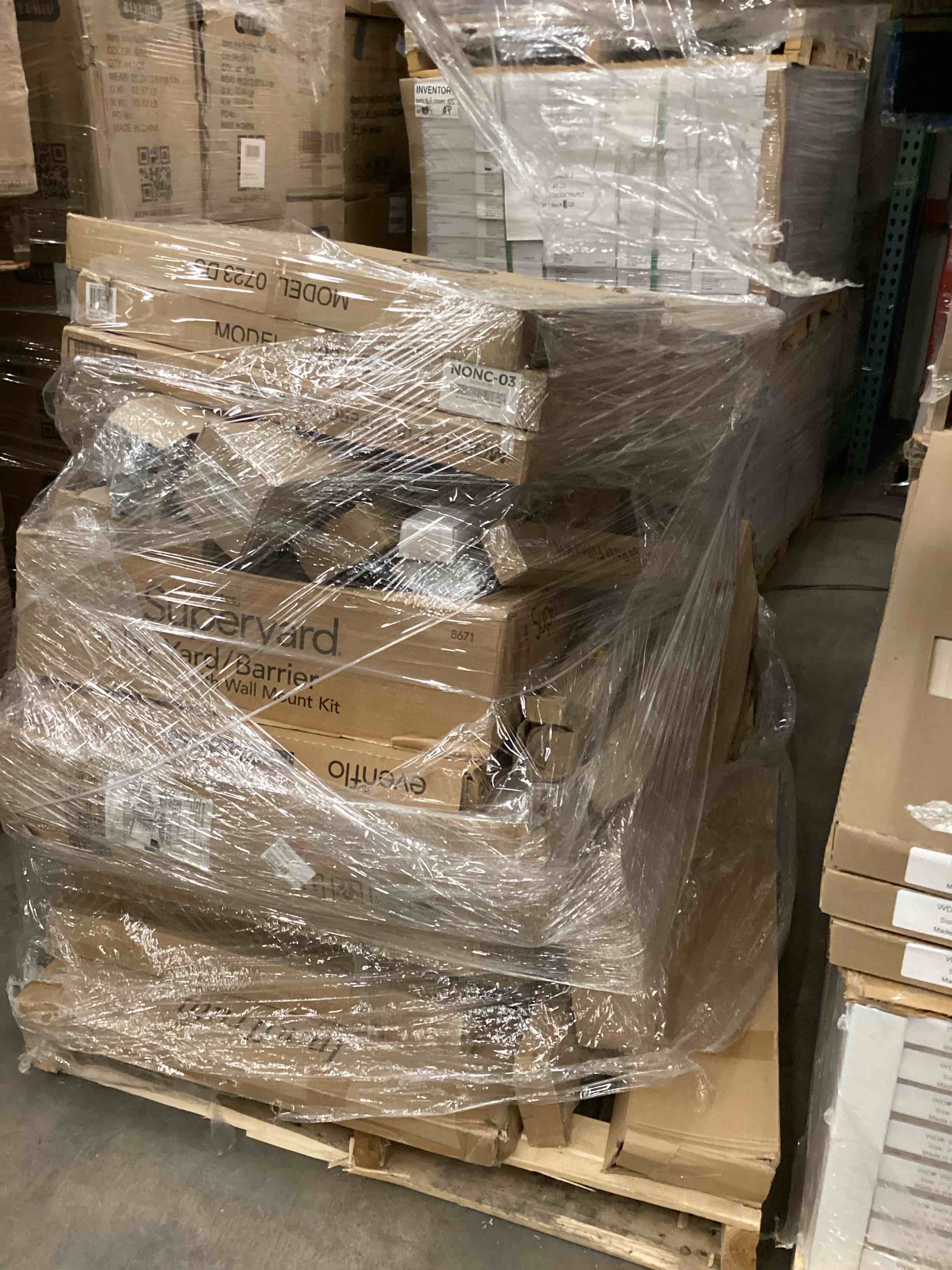 Pallet of assorted furniture