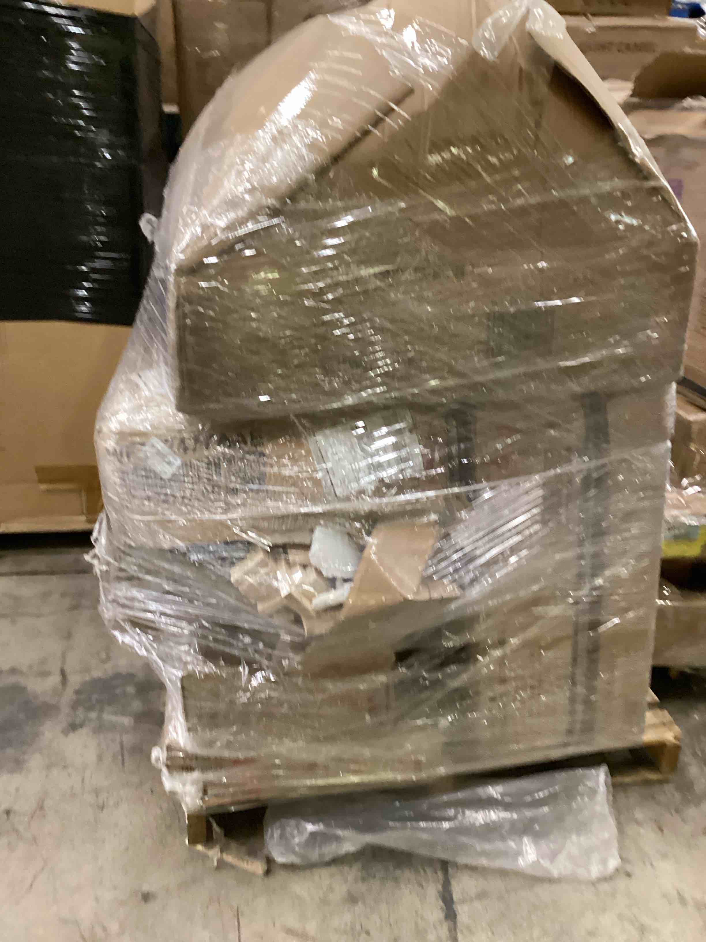 Pallet of assorted furniture
