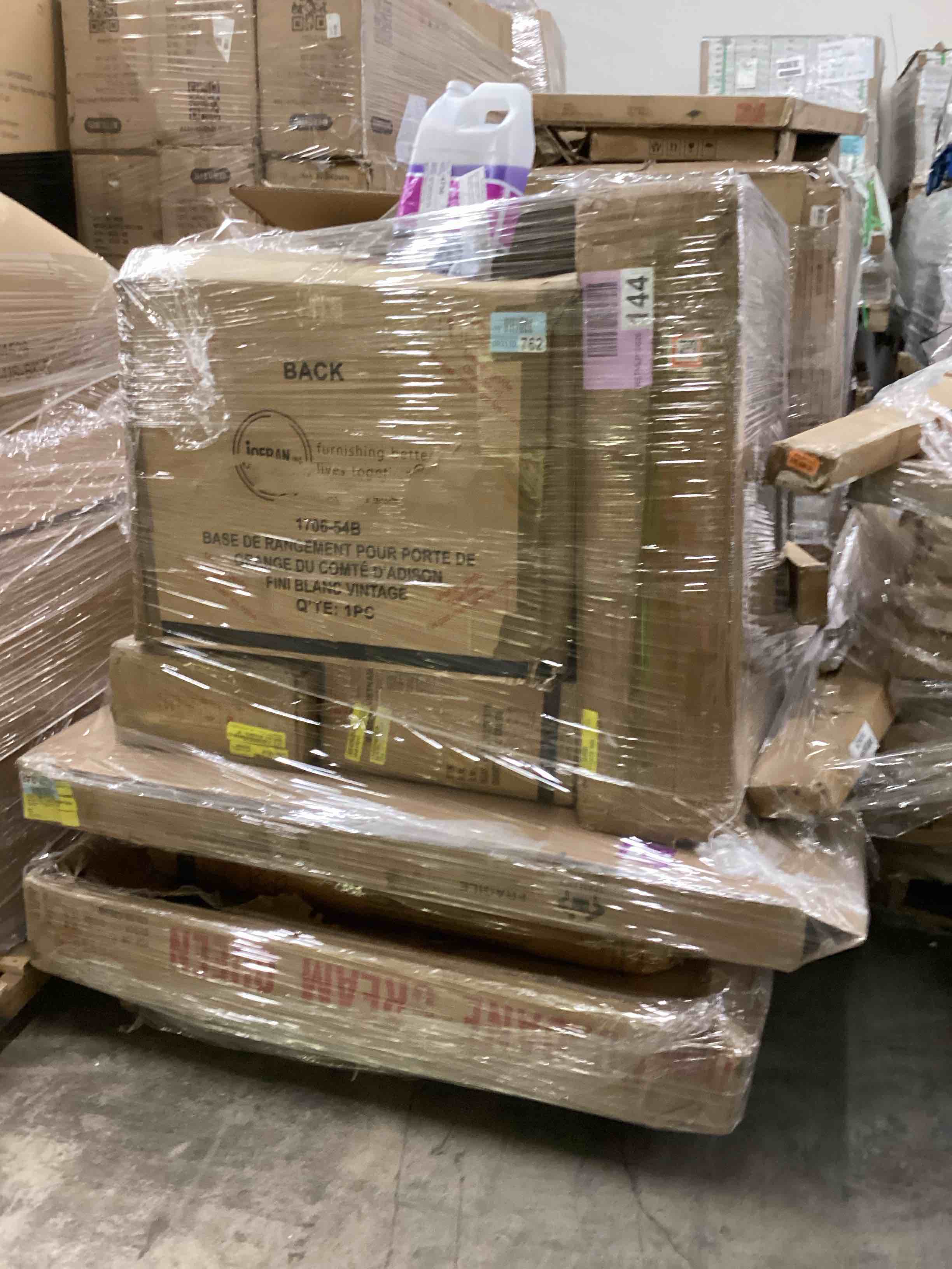 Pallet of assorted furniture