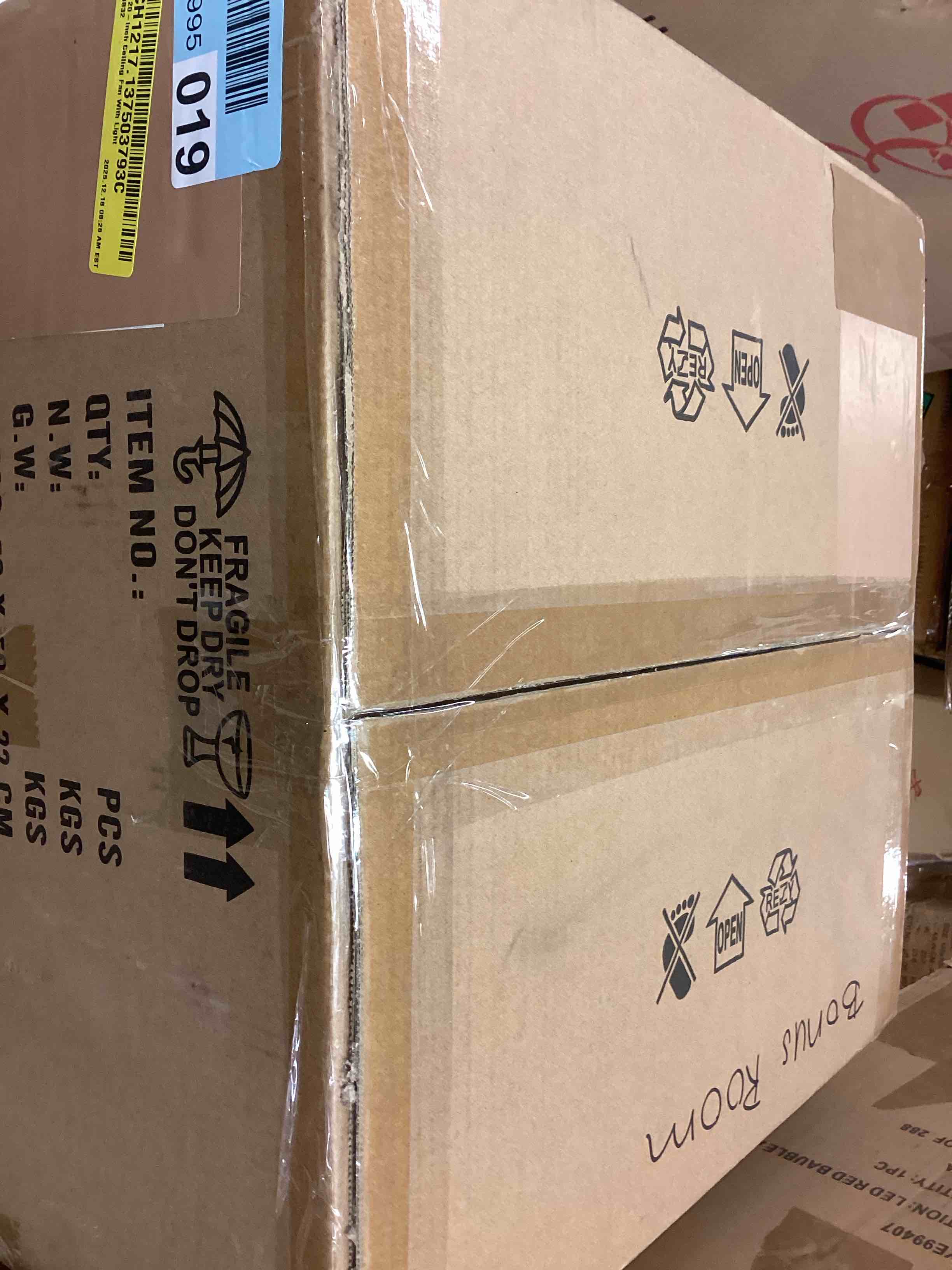 Condition photo showing New/Like New for Low Profile Ceiling Fans with Lights, 20" Boho Rattan Ceiling Fan with Light Flush Mount and Remote Control, Drum Caged with 6 Speeds for Bedroom, Nursery, Living Room