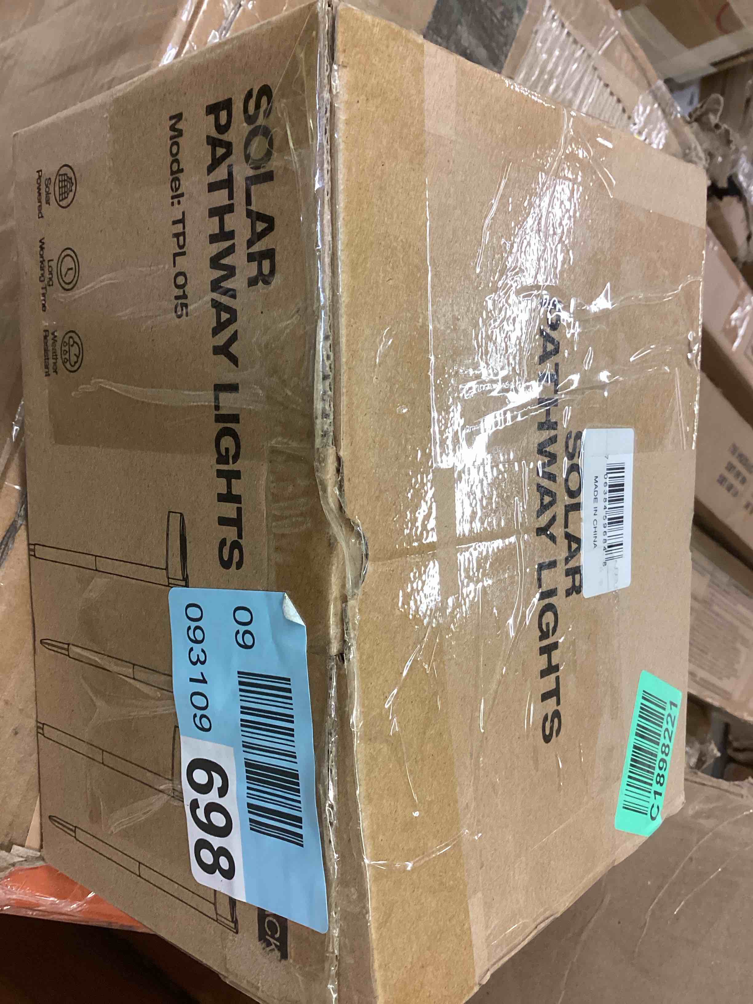 Condition photo showing New/Like New for solar pathway lights