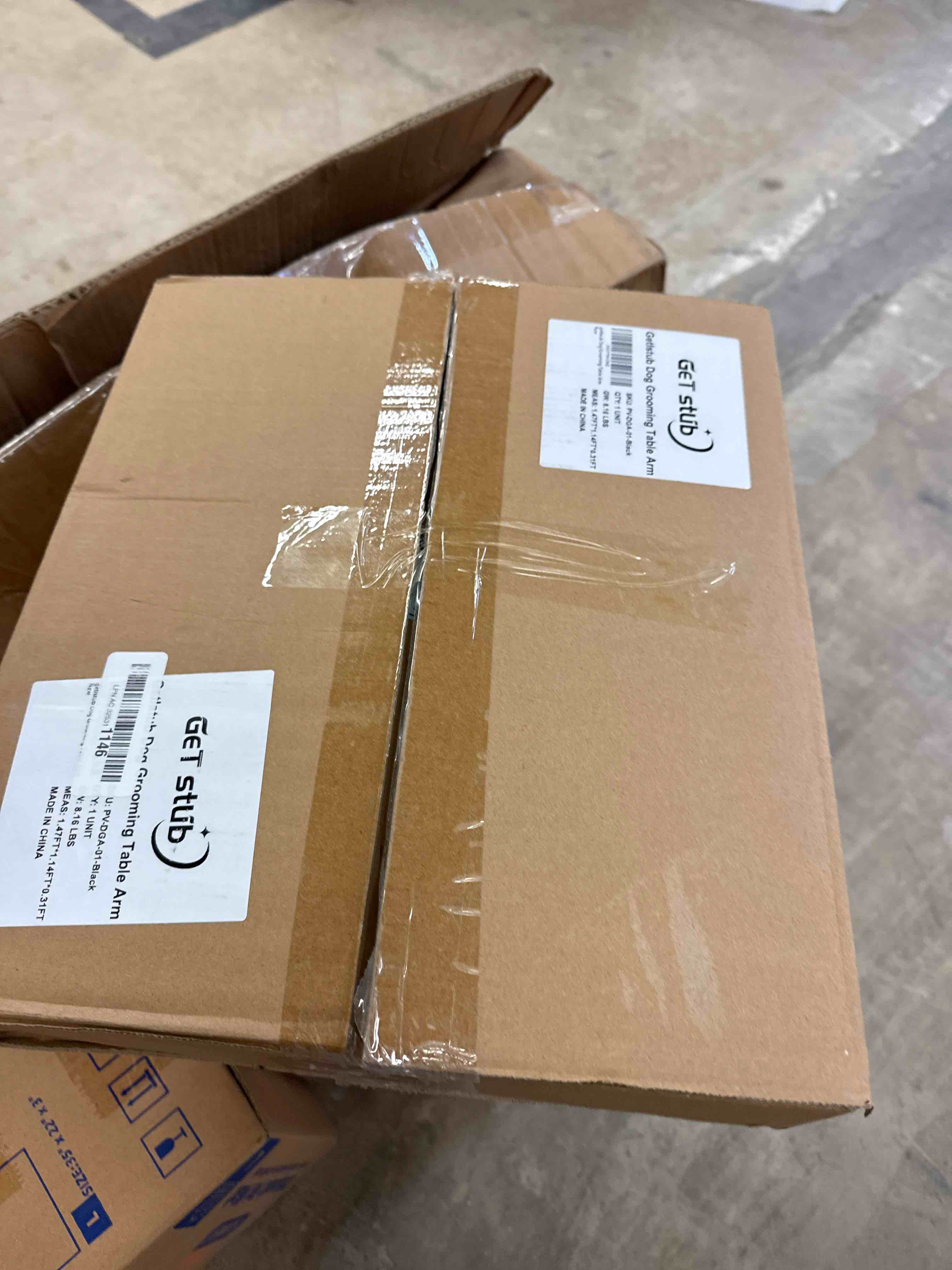 Condition photo showing Good Condition for Dog Grooming Arm with Pet Grooming Hammock, getlstub 35" Pet Grooming Table Arm with Adjustable No Sit Haunch Holders, Dog Grooming Stand with Loop Noose for Small and Medium Pets Black