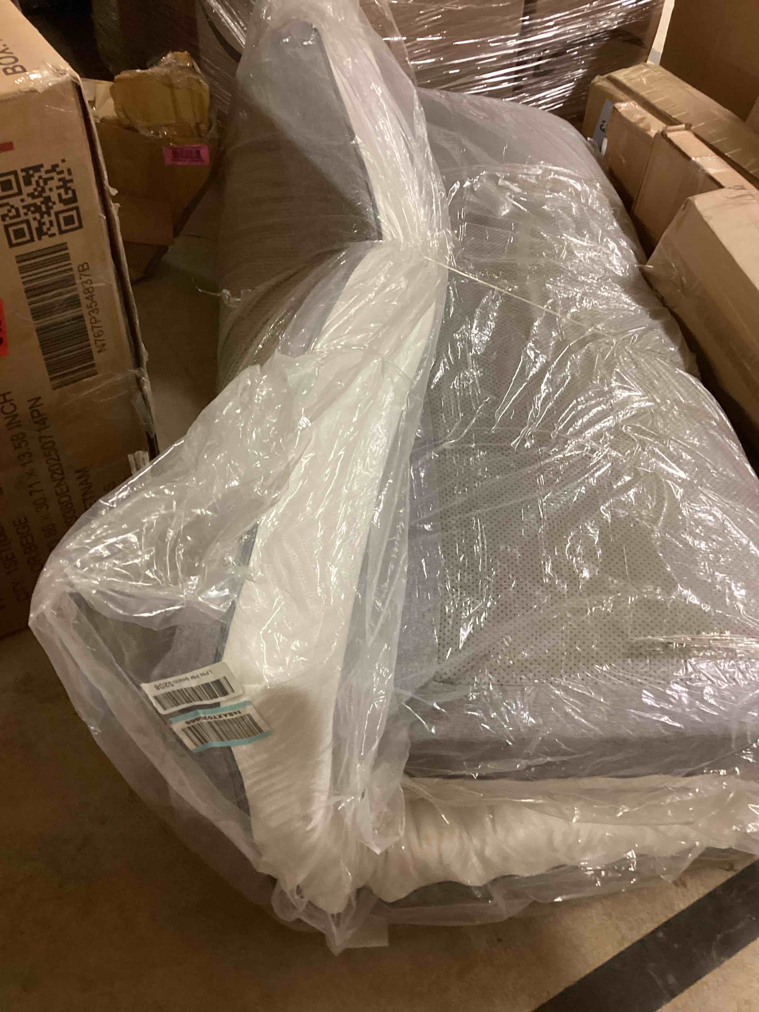 Condition photo showing As Is for Novilla Queen  Mattress, 6-Inch Gel Memory Foam Mattress for Cool Night Sleep & Pressure Relief, Medium Firm Queen Size in a Box, Bliss