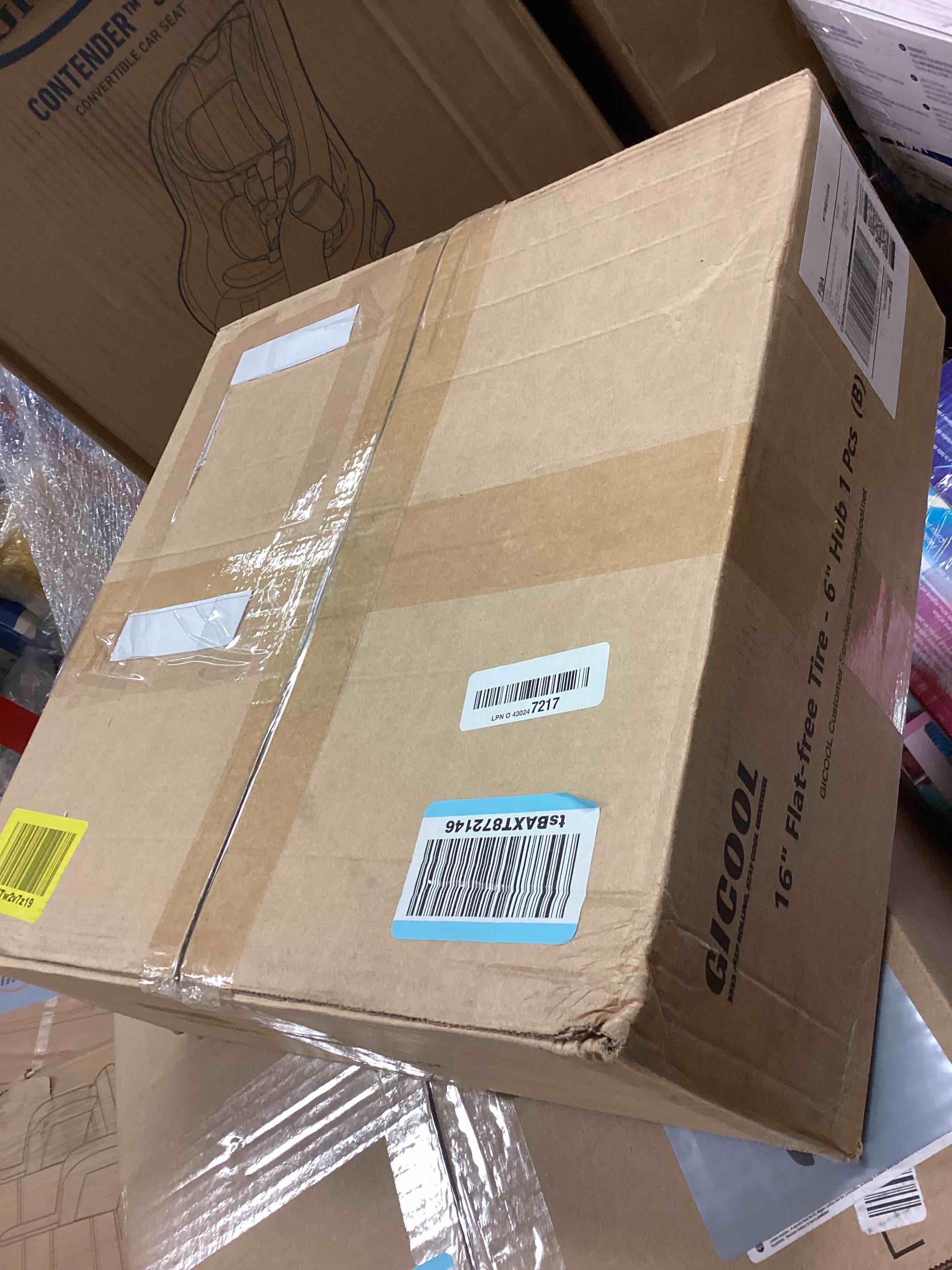 Condition photo showing New/Like New for 16" Solid Wheelbarrow Tire, 4.80/4.00-8" Flat-Free Tire and Wheel, 6" Centered Hub, 5/8" Axle Bore Hole for Wheel Barrow Garden Utility Cart Replacement 1 Pack-6" Hub