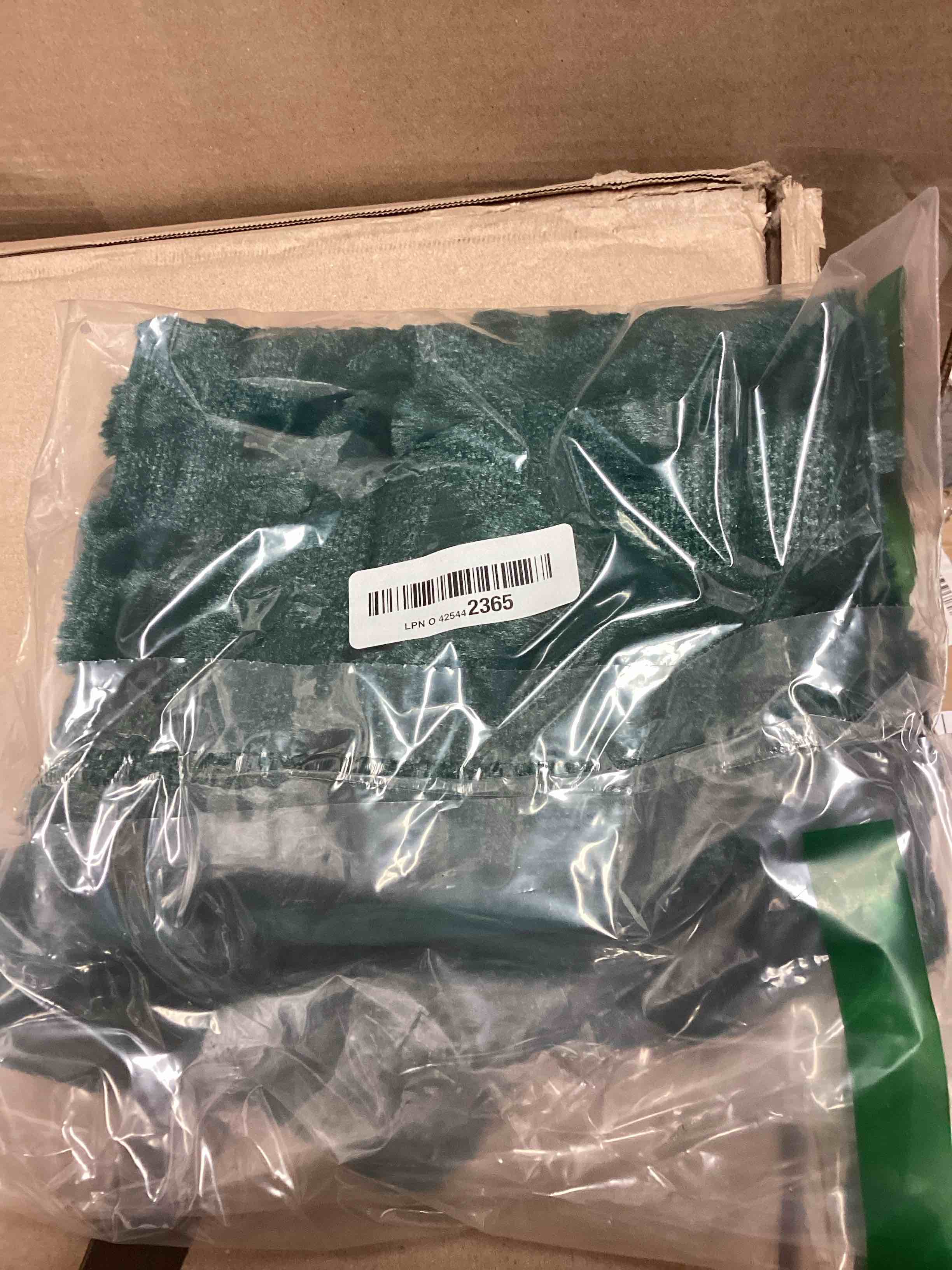 Condition photo showing New/Like New for AVOIN colorlife Christmas Tree Green Throw Pillow Covers Set of 2, 16 x 16 Inch Soft Plush Faux Fur Jacquard Festivals Winter Cushion Case Decoration for Sofa Couch Green 16" x 16" (Pack of 2)