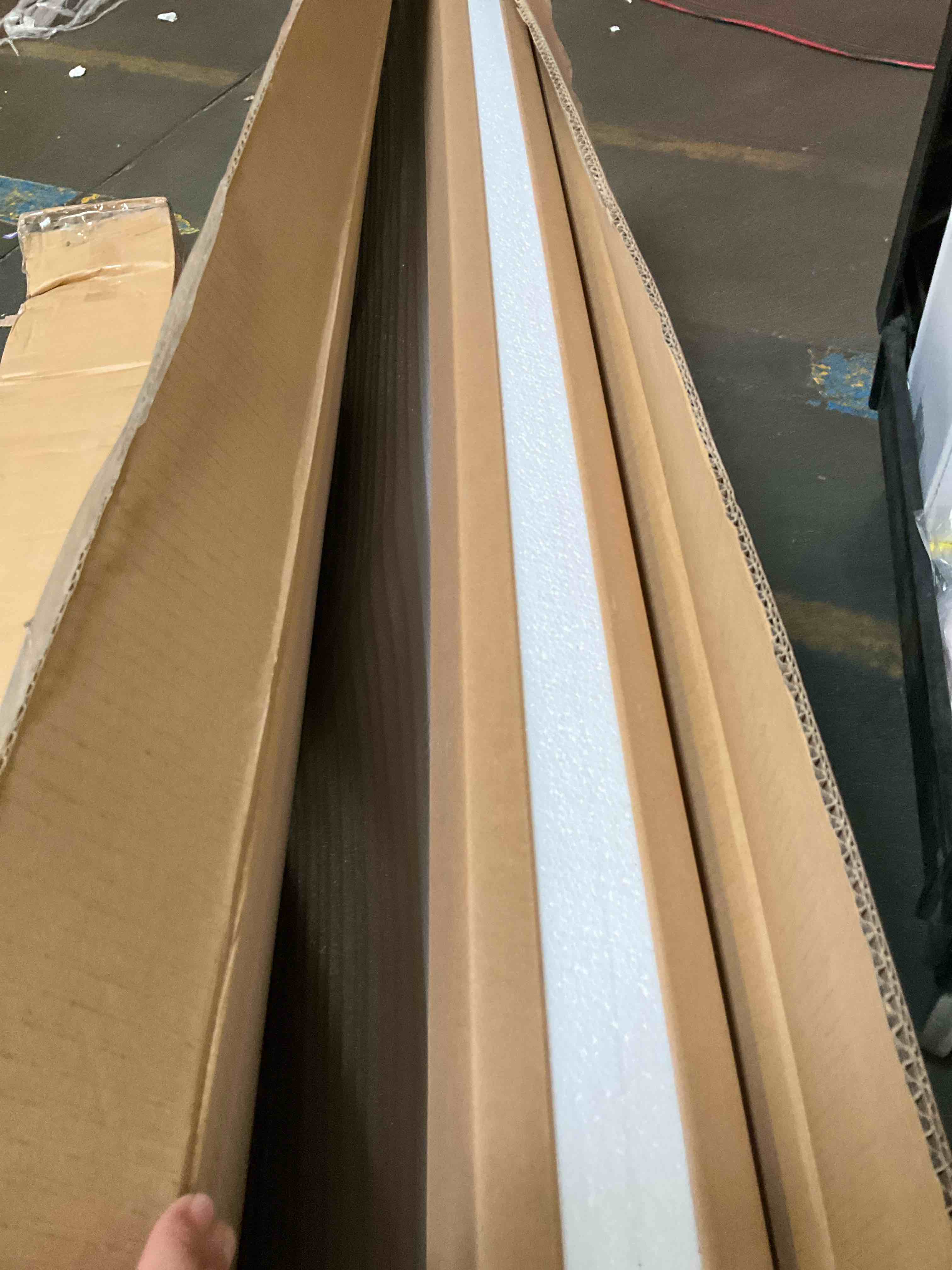 https://s3.amazonaws.com/lotting-images-prod/bidfta/BRN3688176_1750876025841.jpeg