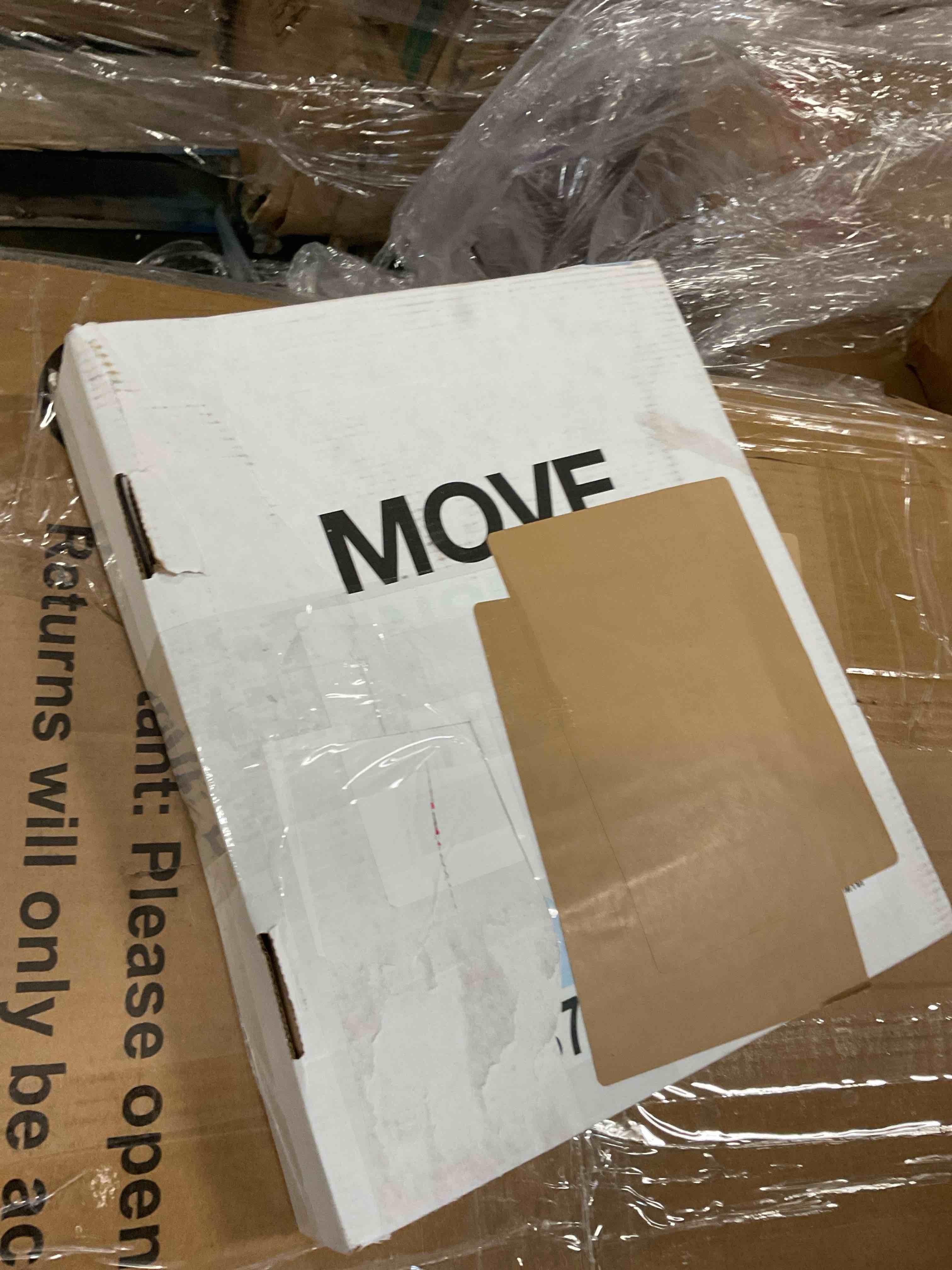 https://s3.amazonaws.com/lotting-images-prod/bidfta/BRN3688632_1751288839380.jpeg