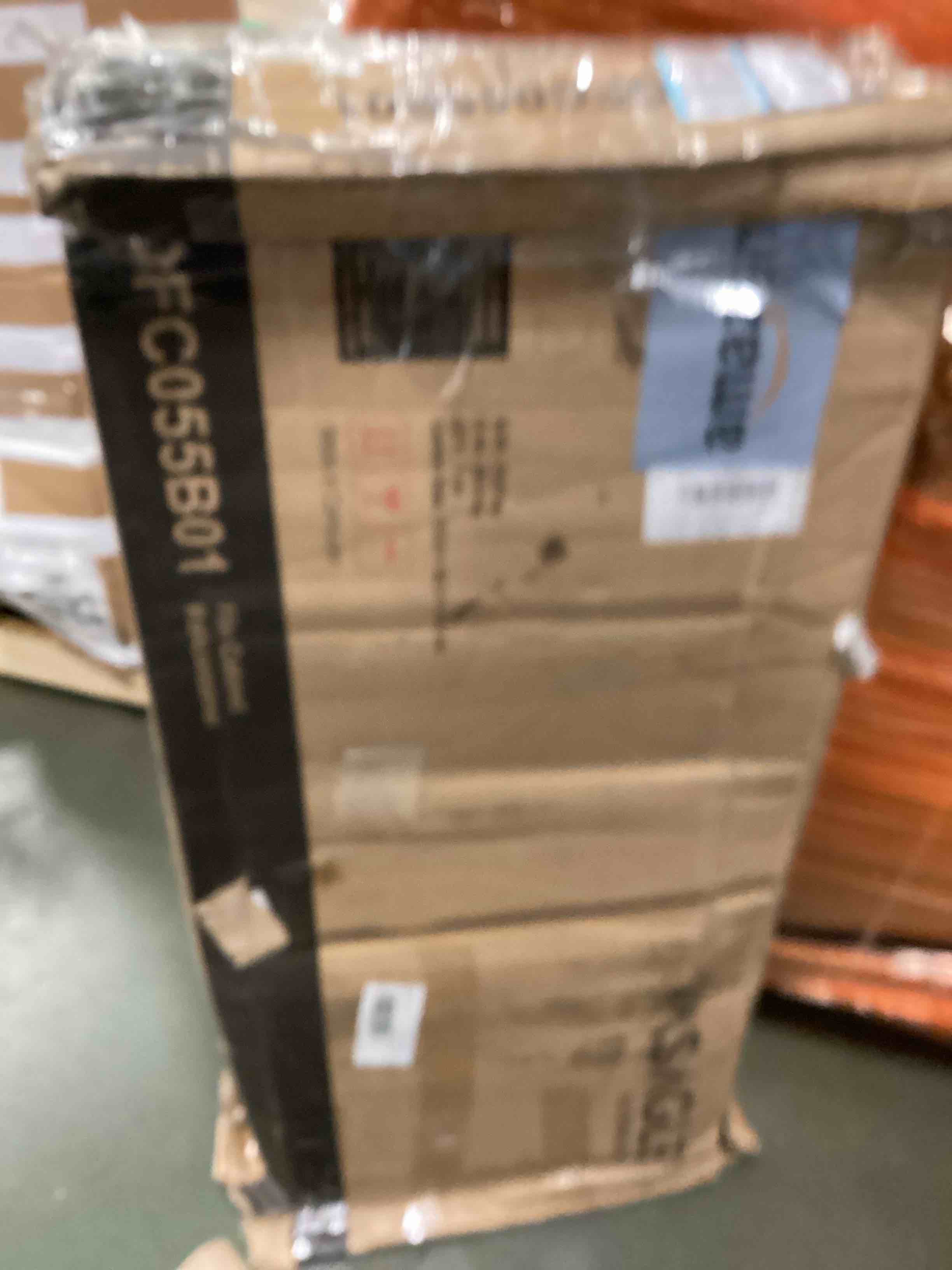 https://s3.amazonaws.com/lotting-images-prod/bidfta/BRN3699471_1749900675950.jpeg