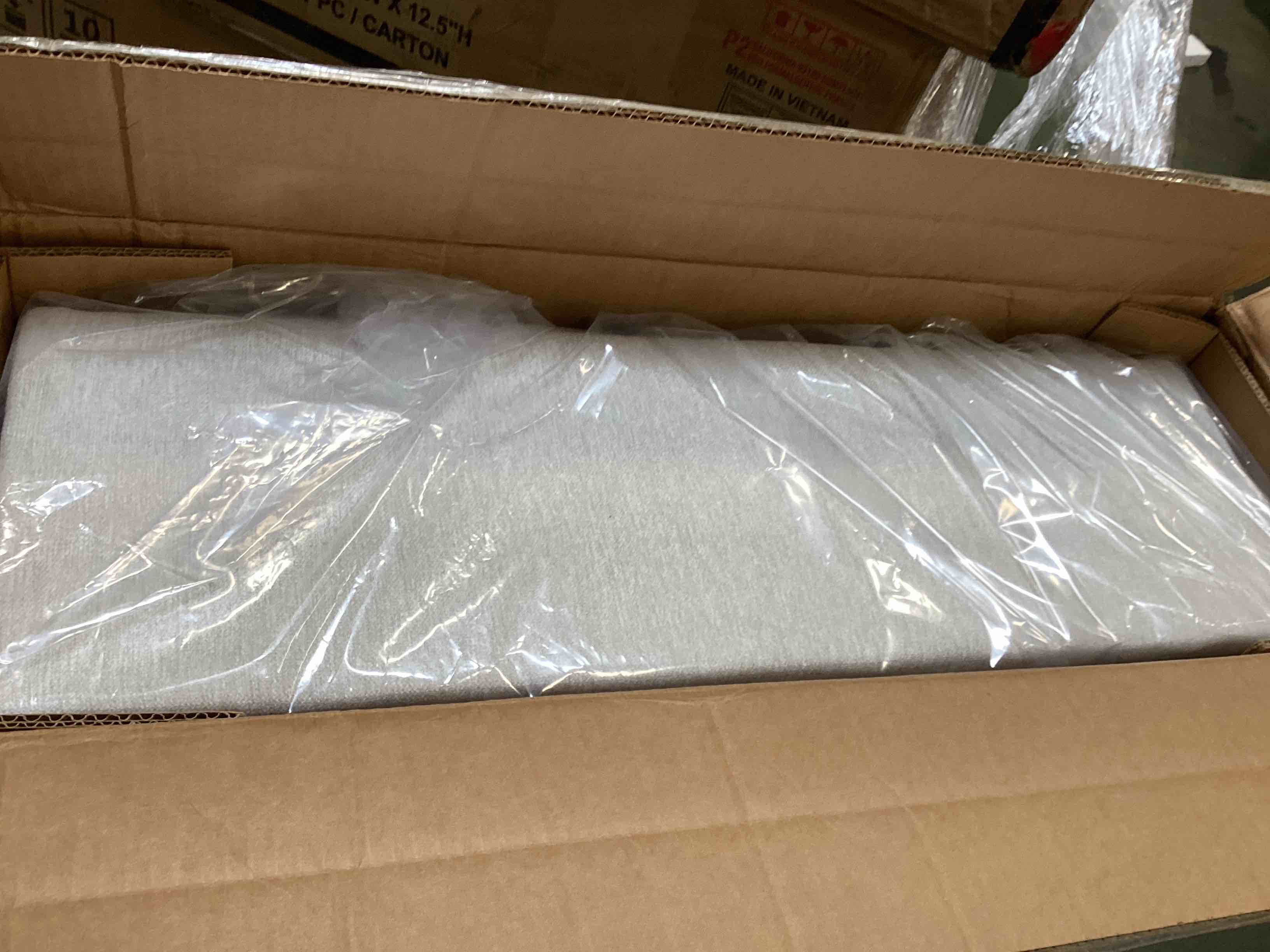 https://s3.amazonaws.com/lotting-images-prod/bidfta/BRN3699814_1750186267078.jpeg