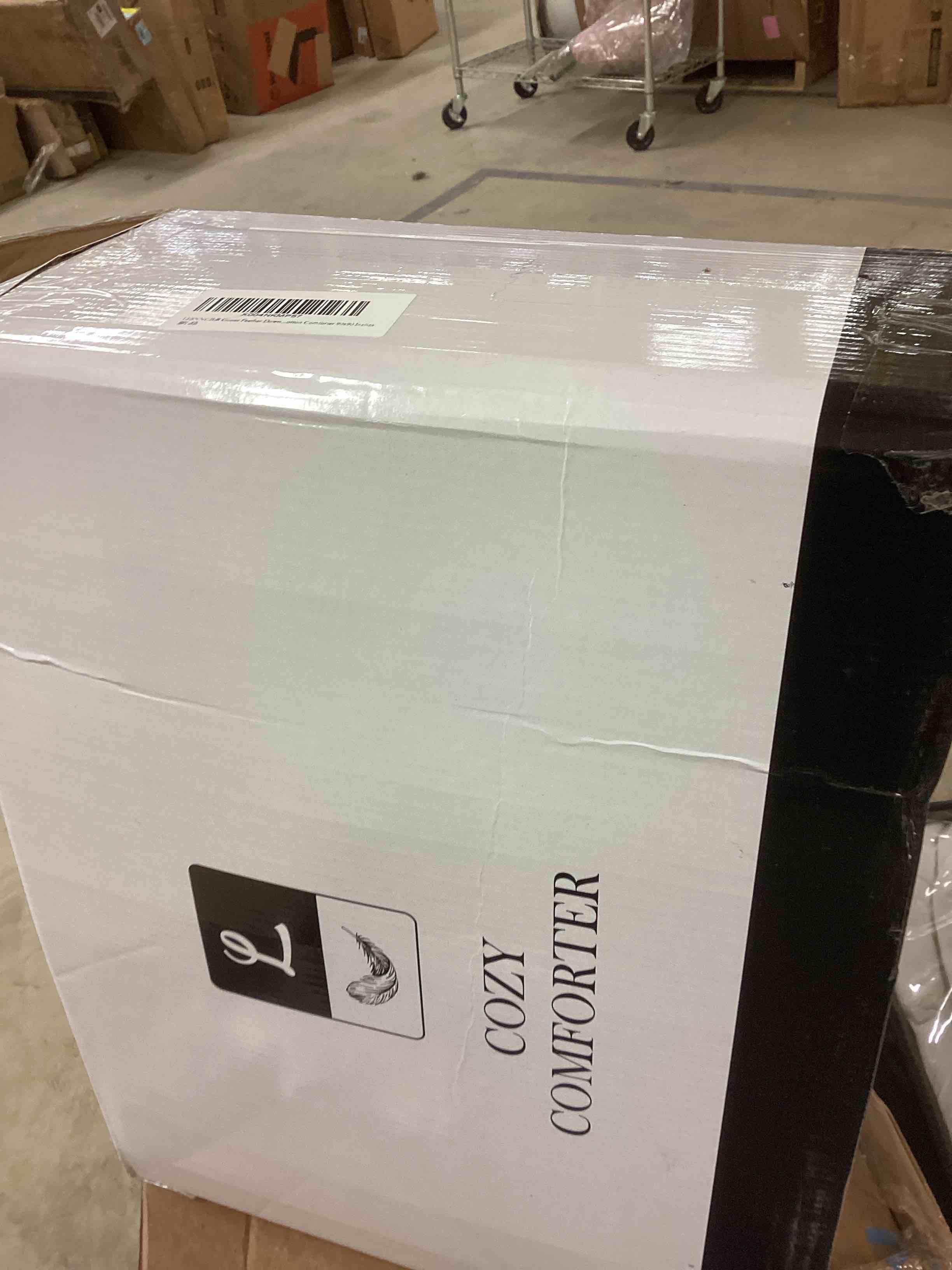 Condition photo showing New/Like New for Goose Feather Down Fiber Comforter Queen Size, Premium All Season Fluffy Duvet Insert, 100% Cotton Hotel Bedding Comforter Medium Warmth Duvet Insert (90 x 90in, White)