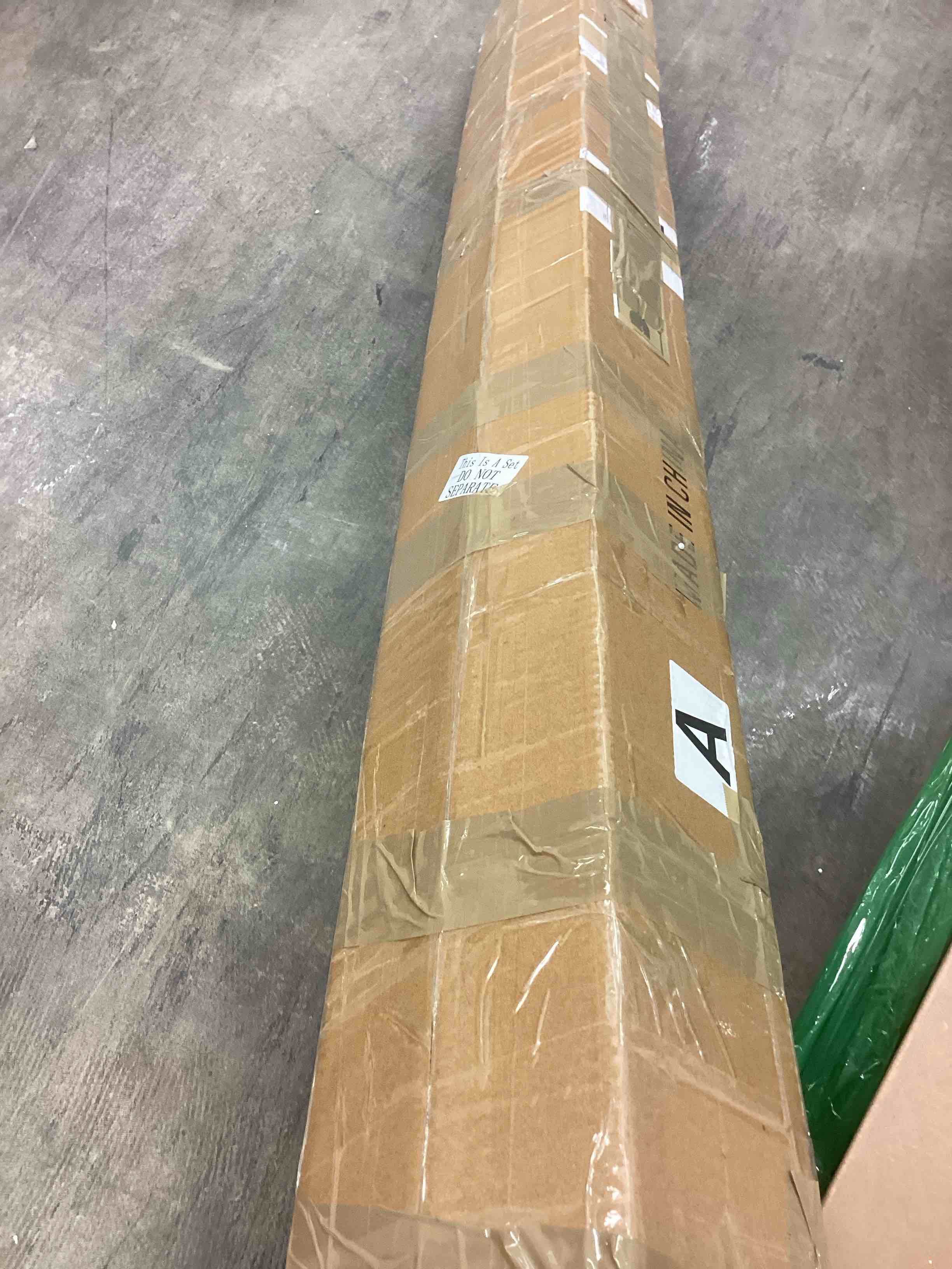 Condition photo showing New/Like New for 6010 Red Oak Handrail Kit 6 ft with Wall Returns and Wall Mount Brackets Indoor Wood Stairs Handrails Included Screws for Bars Home Corridor Lofts(Brass, Classic Style)