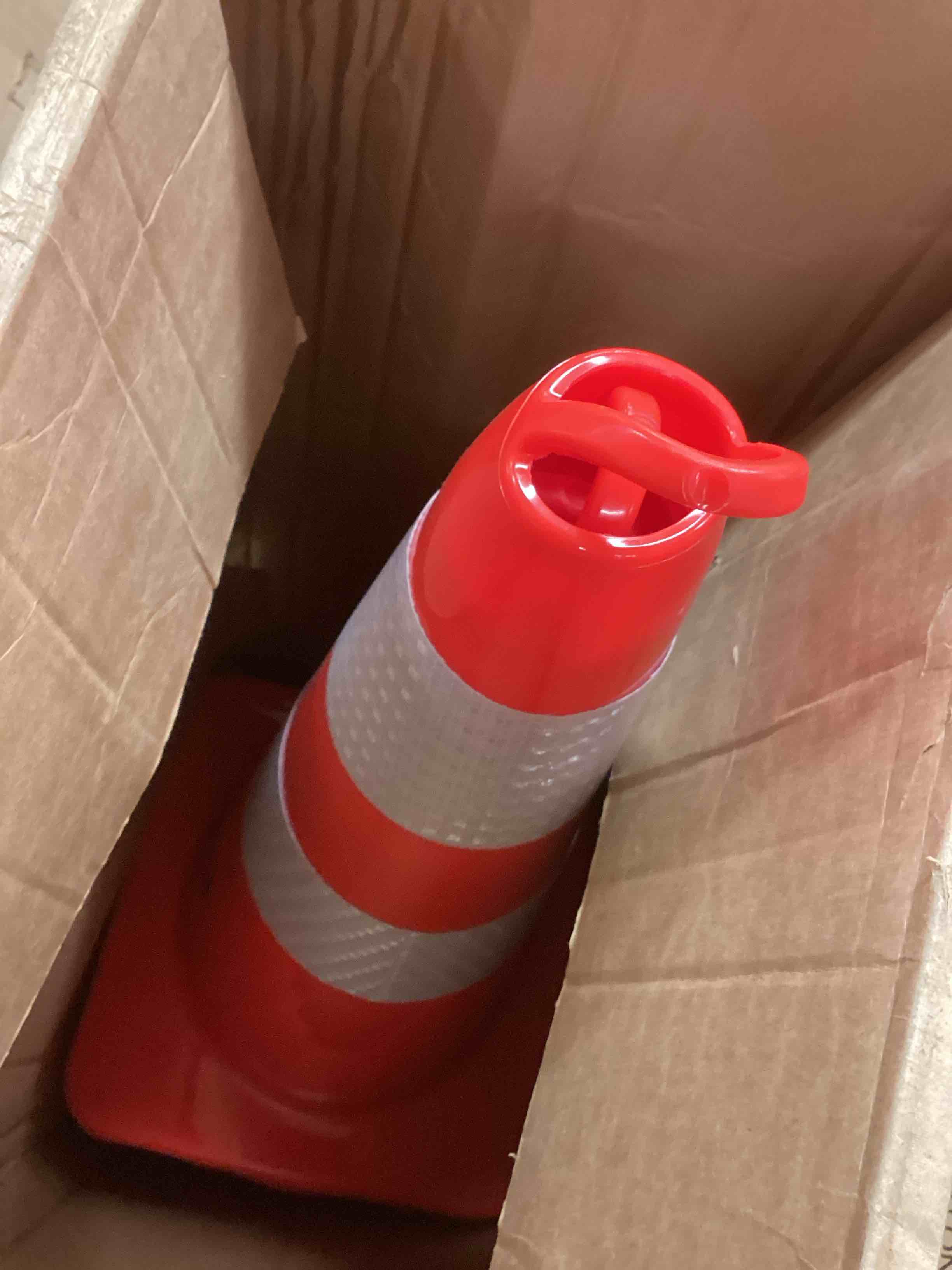 Condition photo showing New/Like New for Vevor safety cones tc-68,12 pack