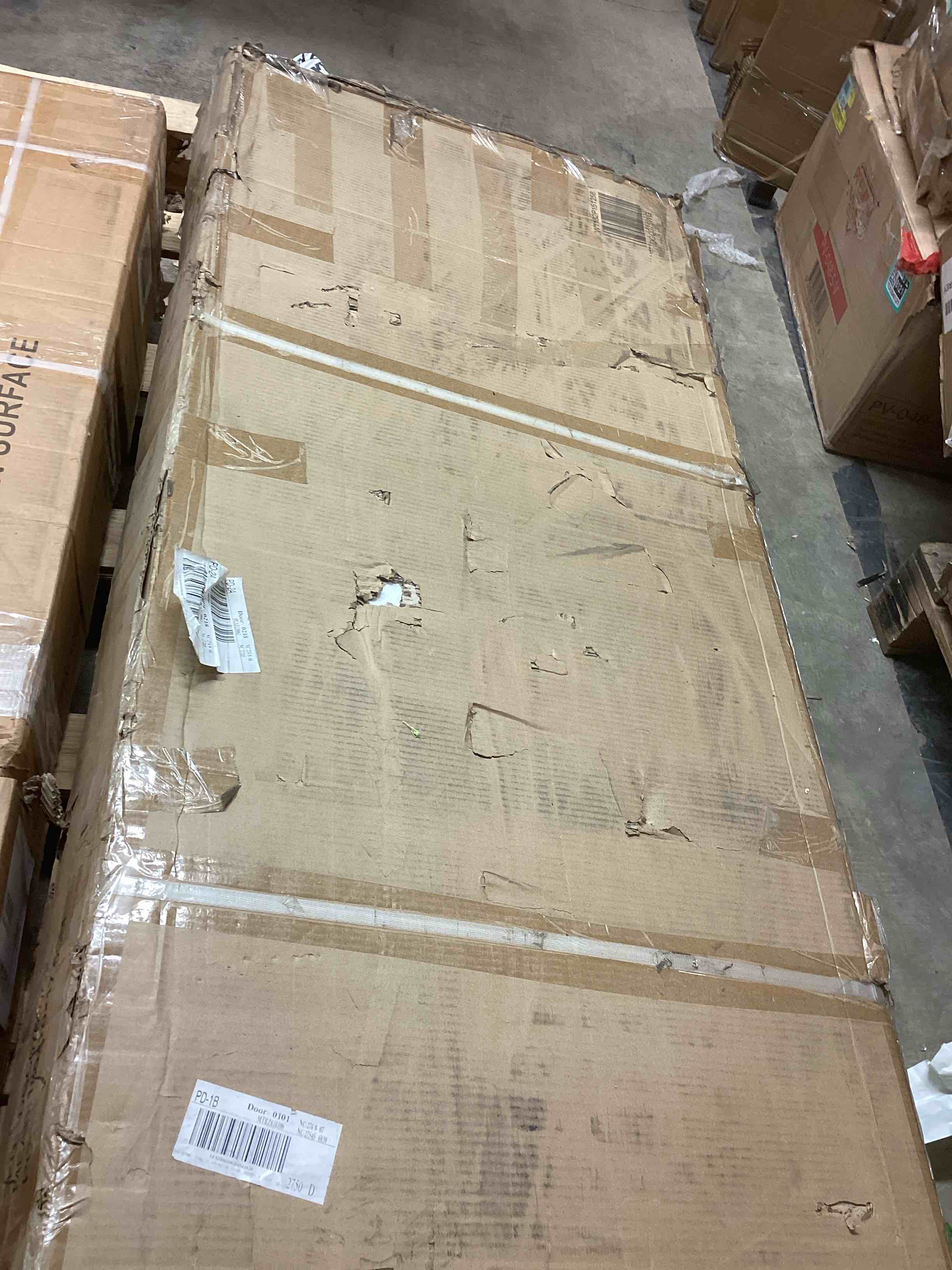 Condition photo showing Good Condition for  dog crate white/gray