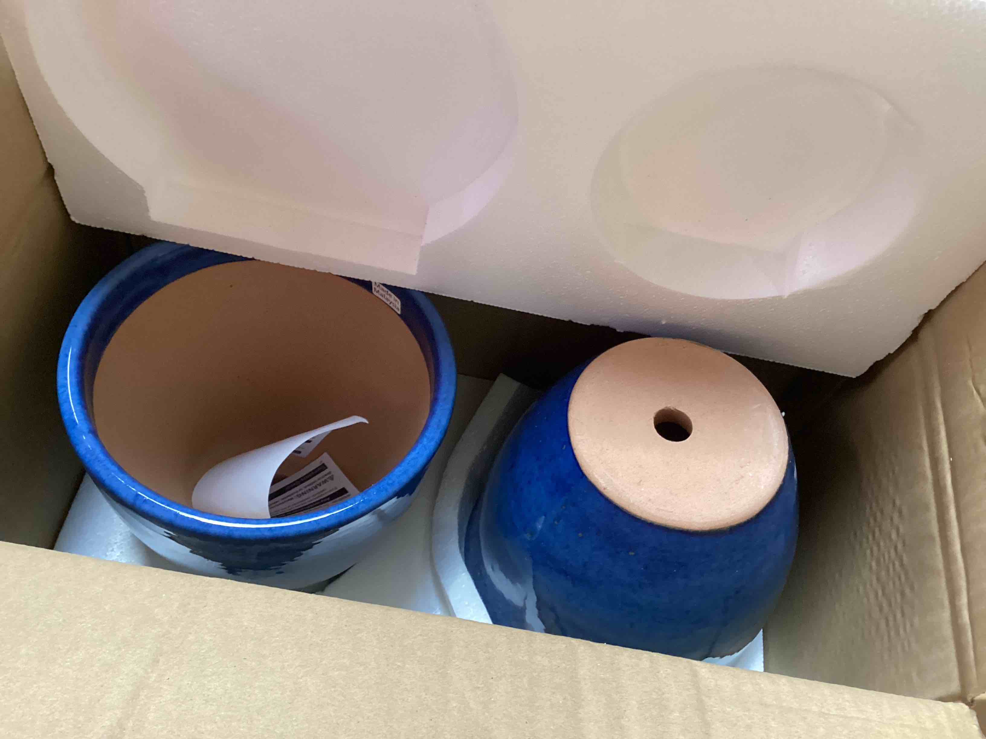 Condition photo showing Good Condition for Sunnydaze Round Ceramic Planter - Set of 2 Indoor or Outdoor Plant Pots with Drainage Hole - 8" - Imperial Blue Glaze - Resort