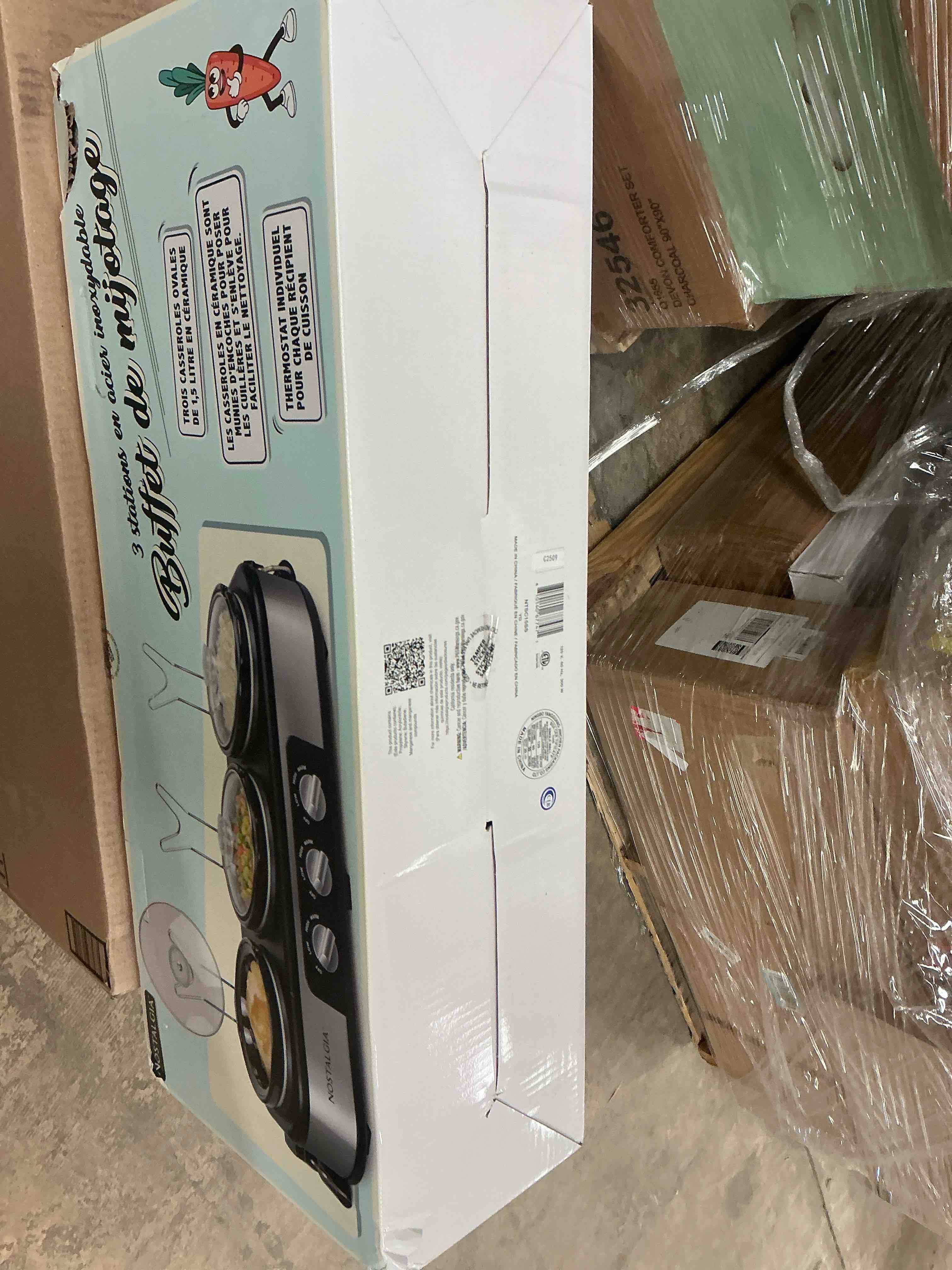 Condition photo showing Good Condition for HomeCraft Nostalgia Stainless Steel 3-Station 1.5-Quart Oval Slow Cooker Buffet, With Lid & Spoon Rest, Adjustable Heat Control, Perfect for Parties, Holidays, Families