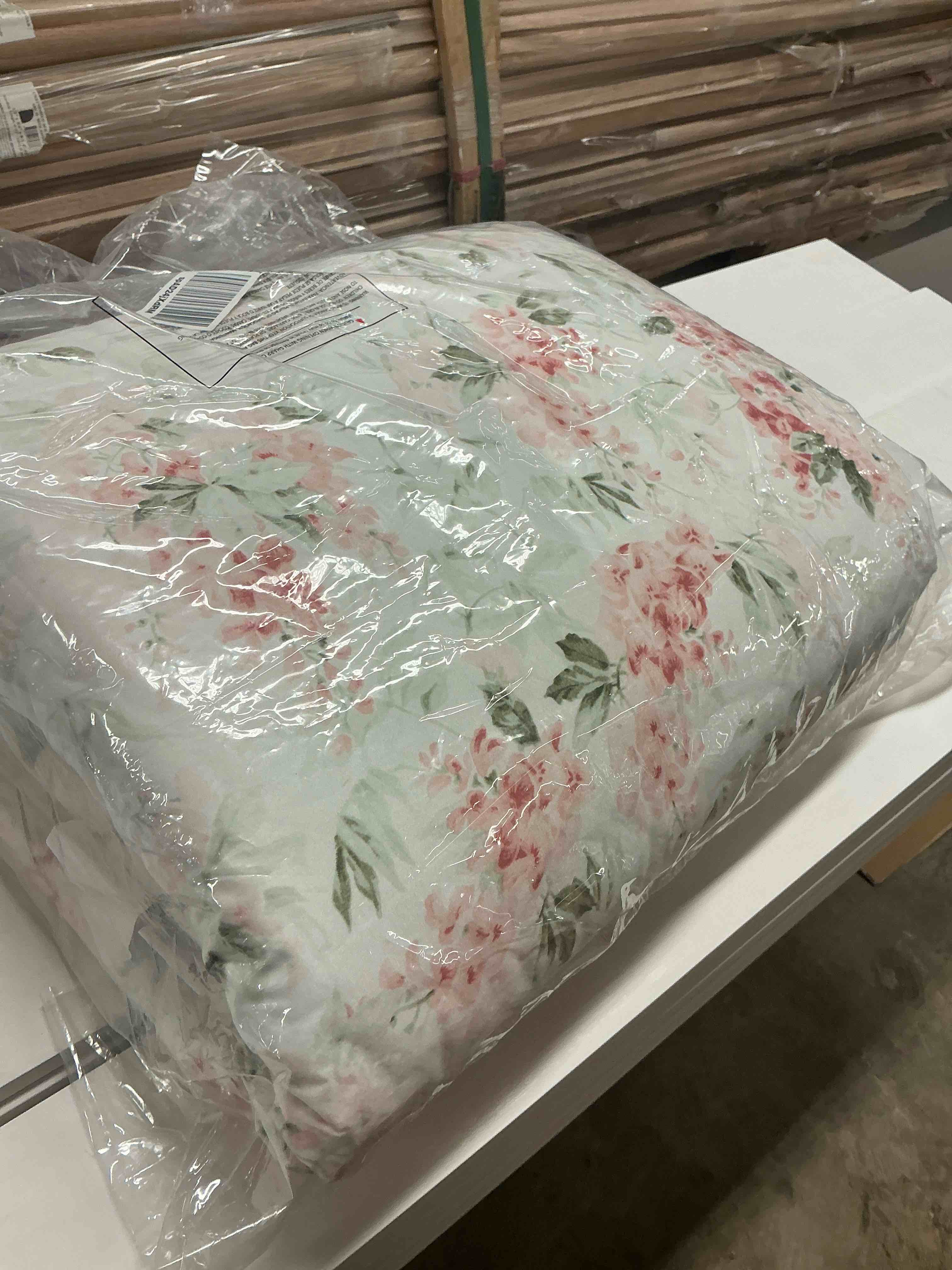 Condition photo showing New/Like New for Laura Ashley - Twin Comforter Set, Plush Velour Micromink Face Bedding with Soft Cotton Reverse, Medium Weight for Year Round Use, 2 Piece Bed Set with Matching Pillowcase (Wisteria Pink)