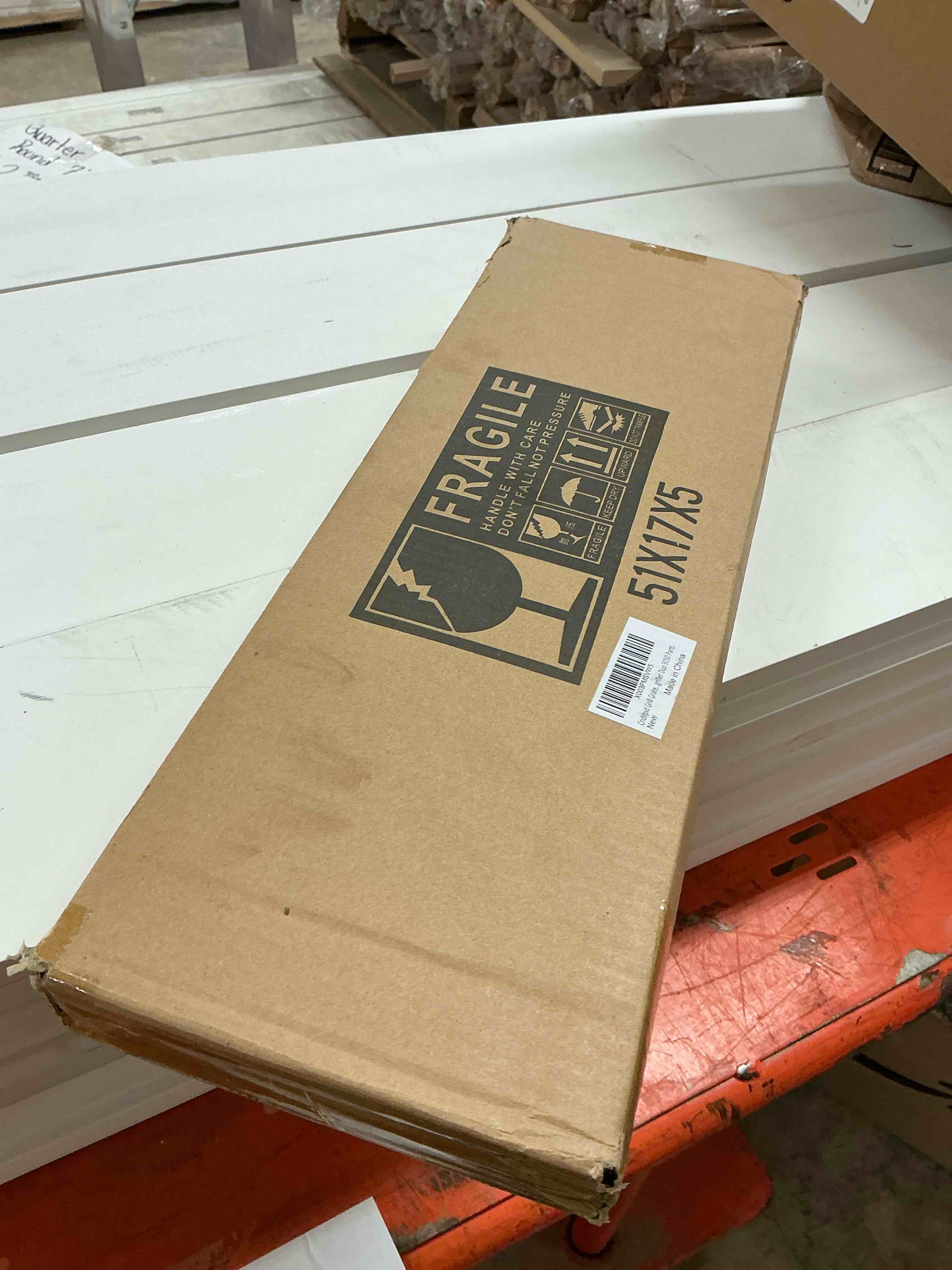 Condition photo showing New/Like New for Criditpid Grill Grates Replacement for Char Griller 5050, 5650, 2121, 3001, 5072, 2123, 3072, 2828, 3030, 4000, King Griller 3008 5252, 19 3/4" Cast Iron Cooking Grid for Chargriller Duo 5050 Parts
