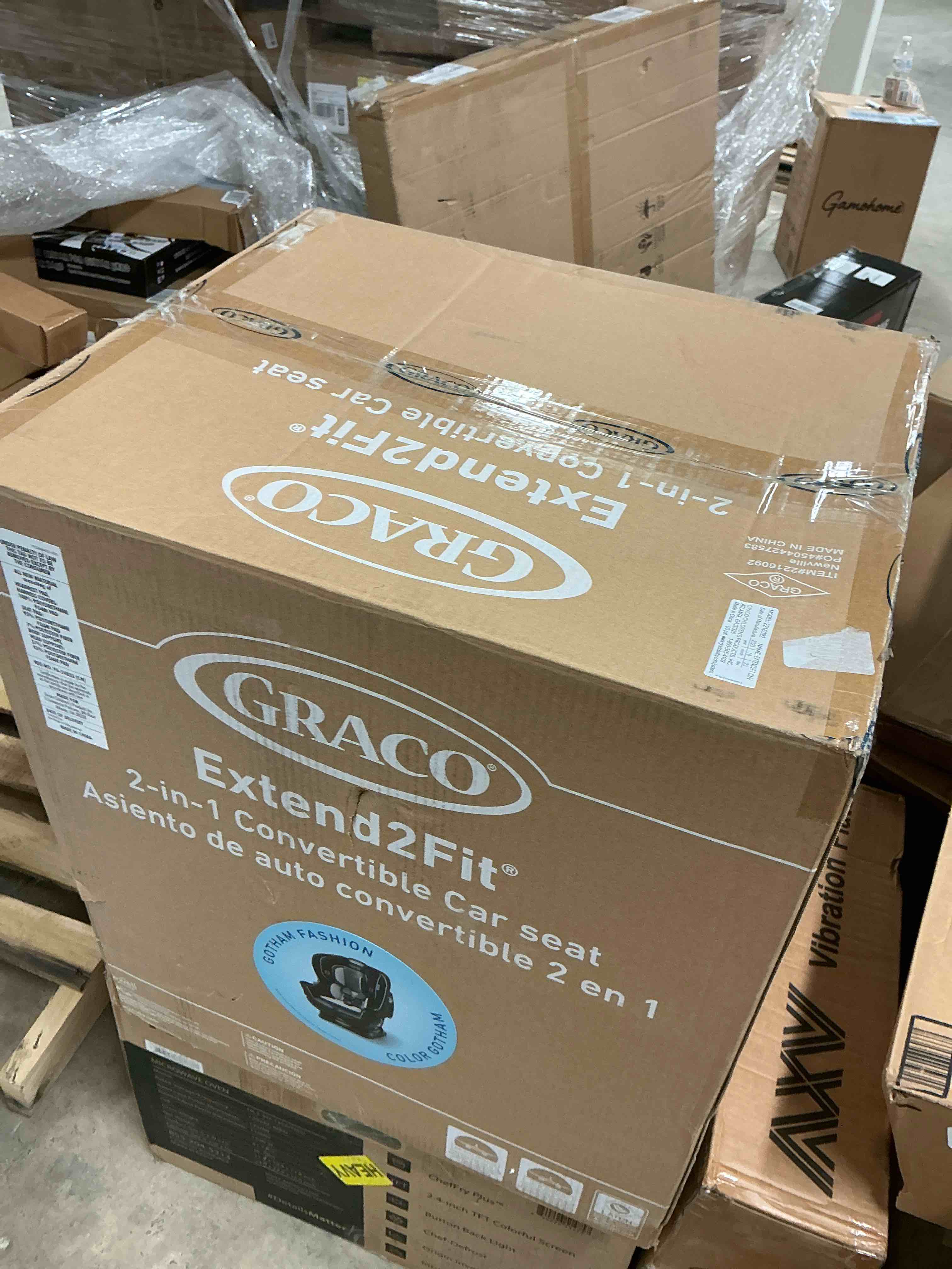 Condition photo showing New/Like New for Graco Extend2Fit Convertible Baby Car Seat, Rear and Forward Facing, Adjustable Extension Panel for Extra Legroom, Gotham 2-in-1 Gotham 2.0