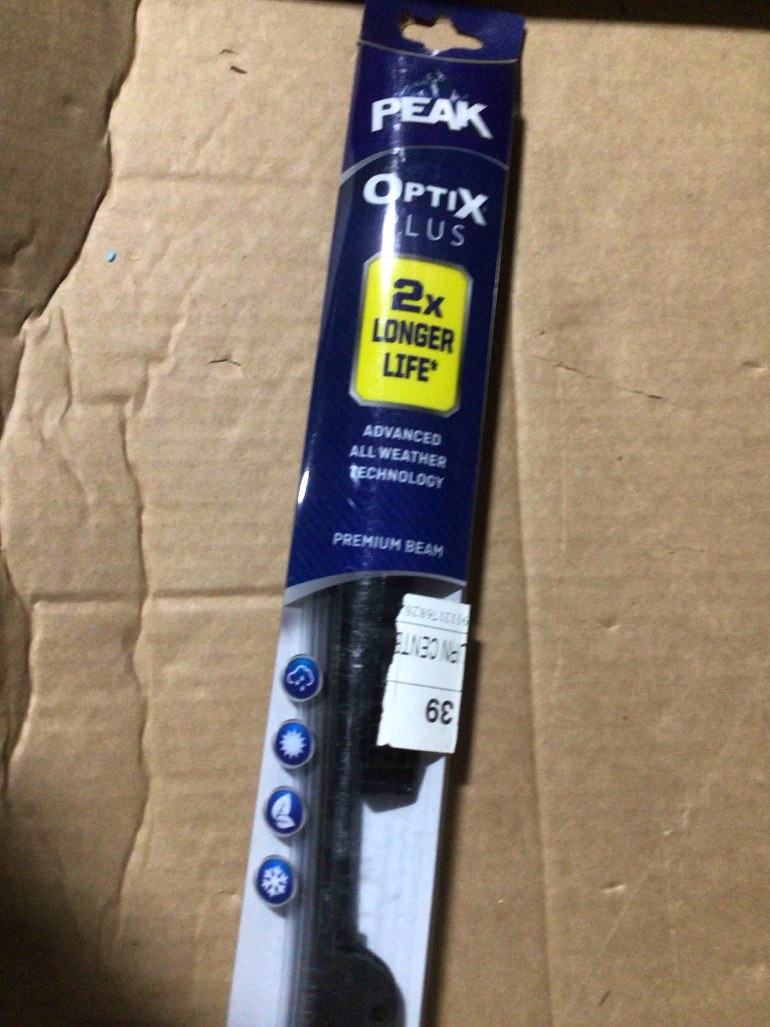 Condition photo showing New/Like New for OPTIX PLUS windshield, 28”  advance weather technology 2x longer life 