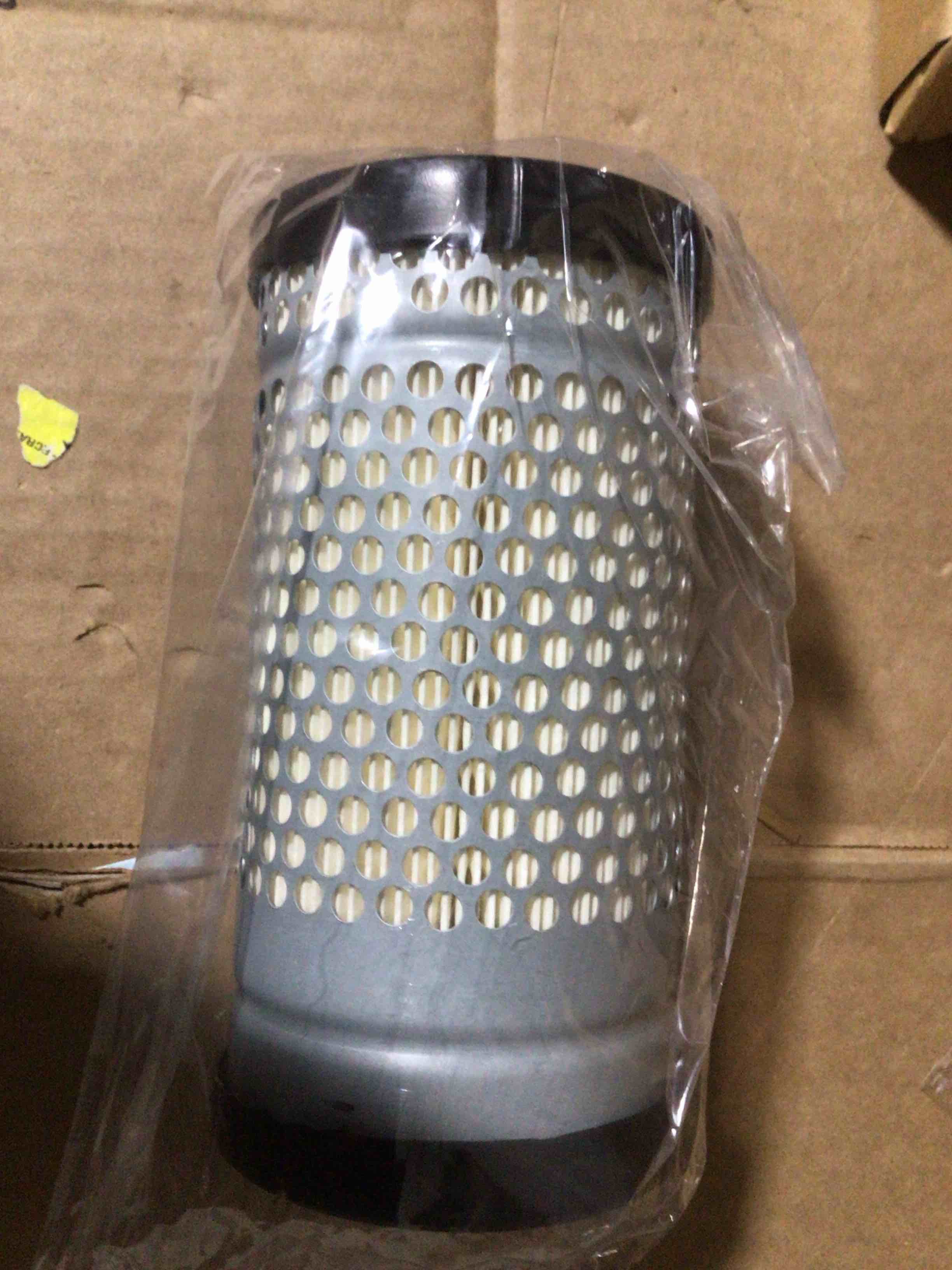 Condition photo showing New/Like New for 6C060-99410 Air Filter Fit for Kubota B1410 B1610 B2710 B1700 B21 B2100 B2301 B2320 B2400 B2410 B26 B2601 B3200 B7300 B7400 B7410 OE#6C060-99414 K7311-82390 6A100-82630 GA100-82630 Inner Filter