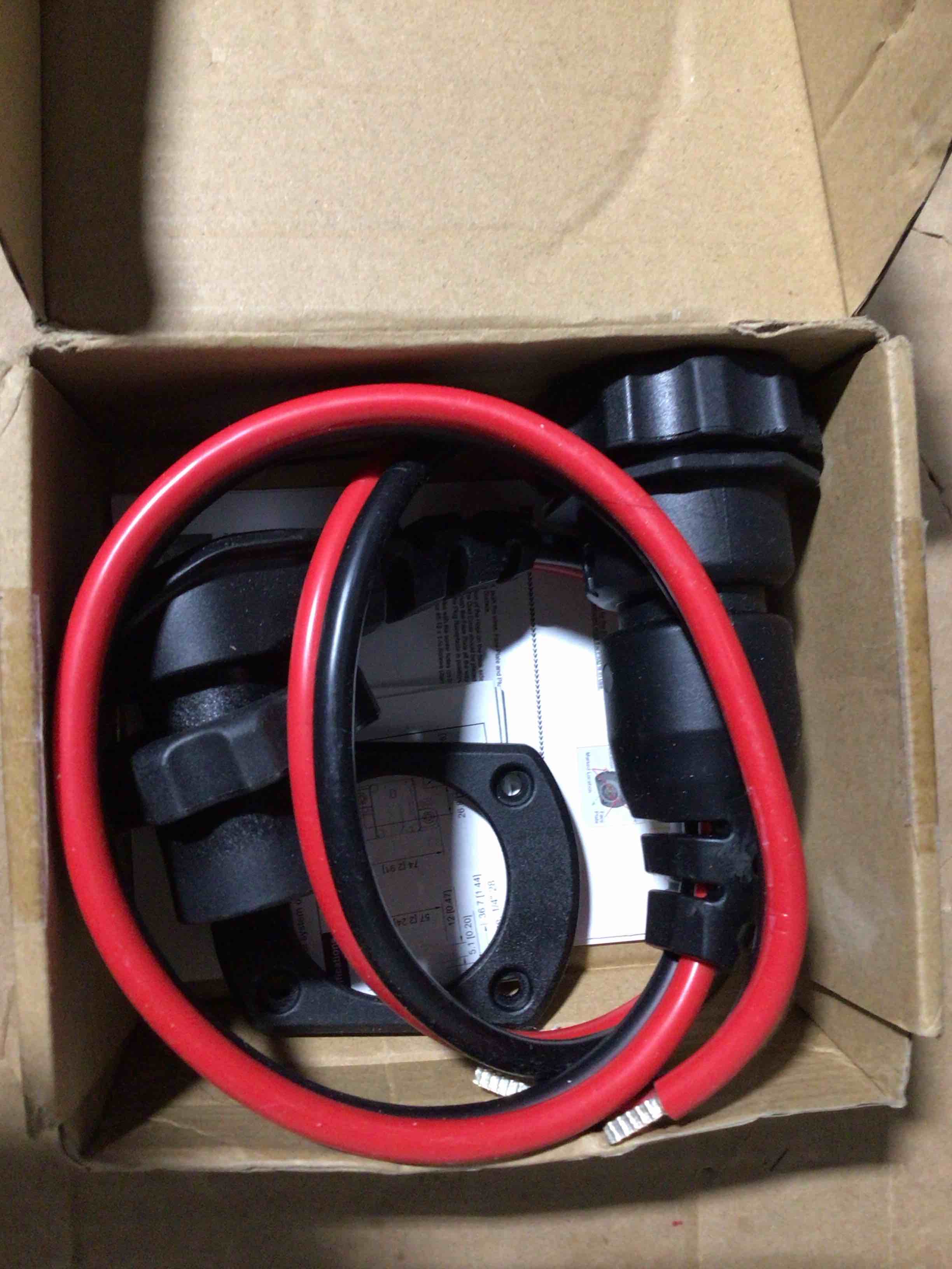 Condition photo showing New/Like New for 1865120 MKR-28 Trolling Motor Plug and Receptacle & 1865115 MKR-27 Circuit Breaker 60 AMP For Minn Kota Freshwater and Saltwater Marine Boat Battery Accessory Heavy Duty 8AWG Rated To 60A Up To 48V