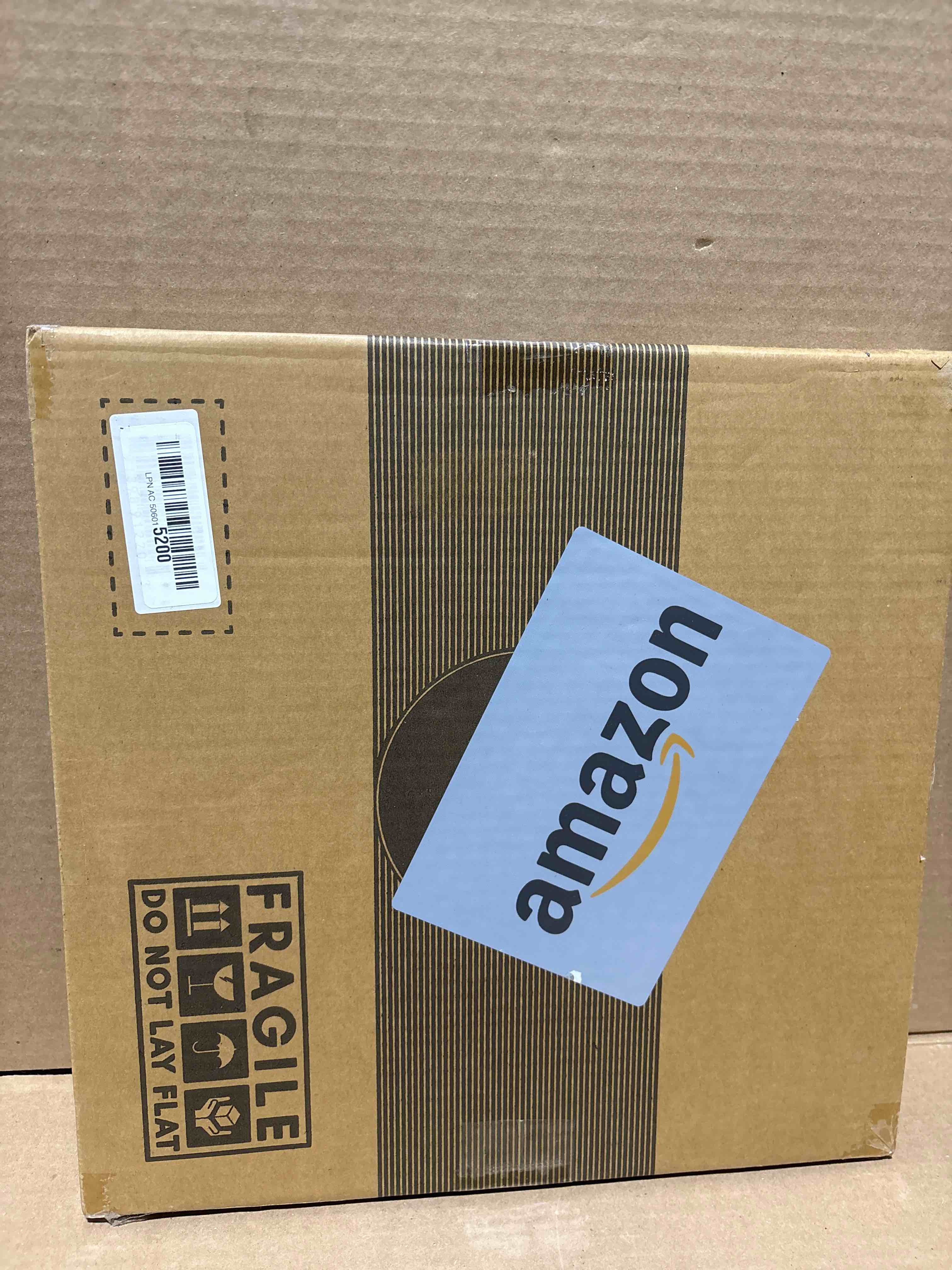 Condition photo showing New/Like New for Americanflat 11x11 Picture Frame with Shatter-Resistant Glass - Use as 8x8 Frame with Mat or Display 11x11 Photo Without Mat - Signature Collection - Square Frames for Wall Display - Black Black 11x11