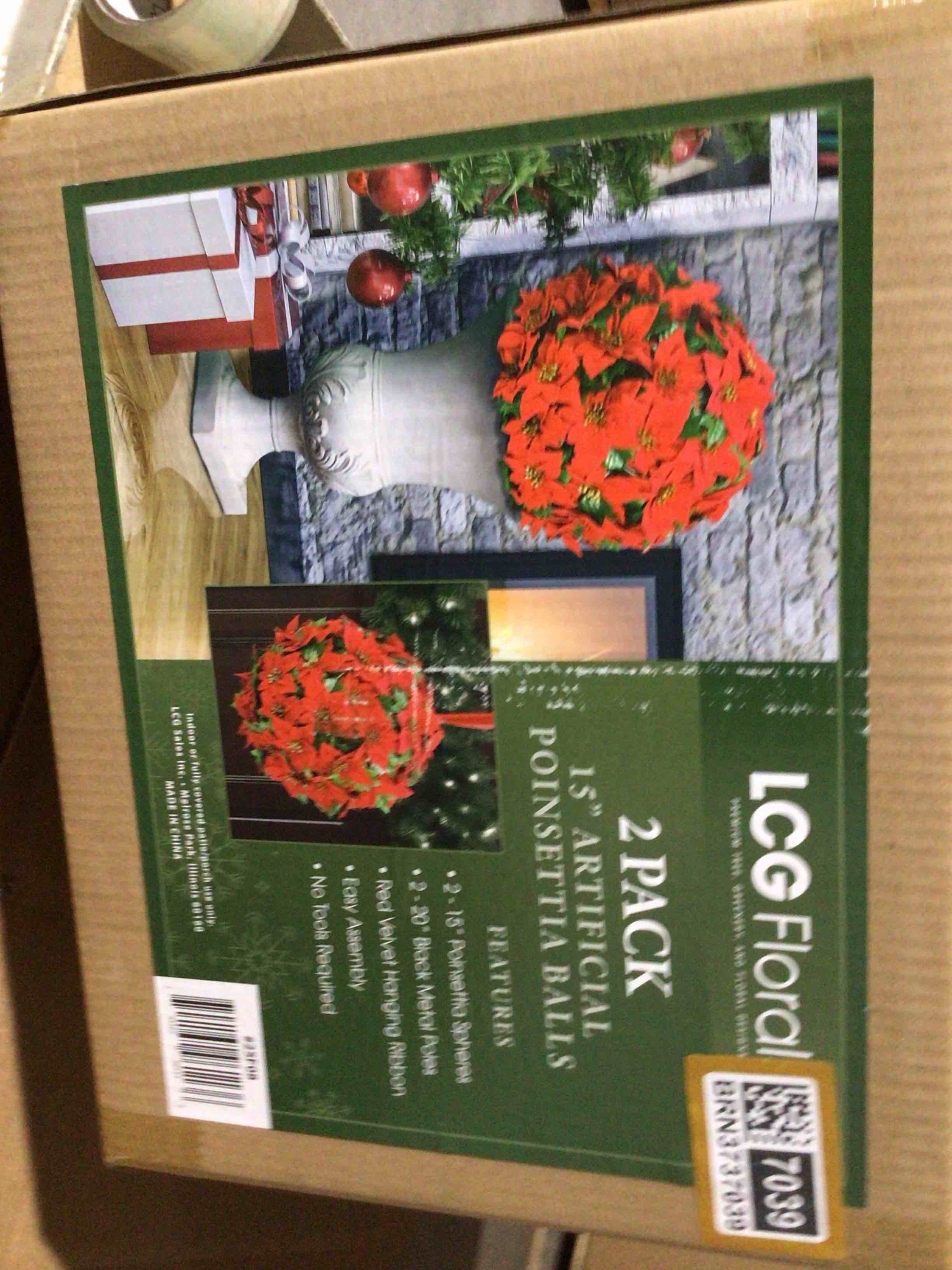 2 pack 15 Artificial poinsettias balls