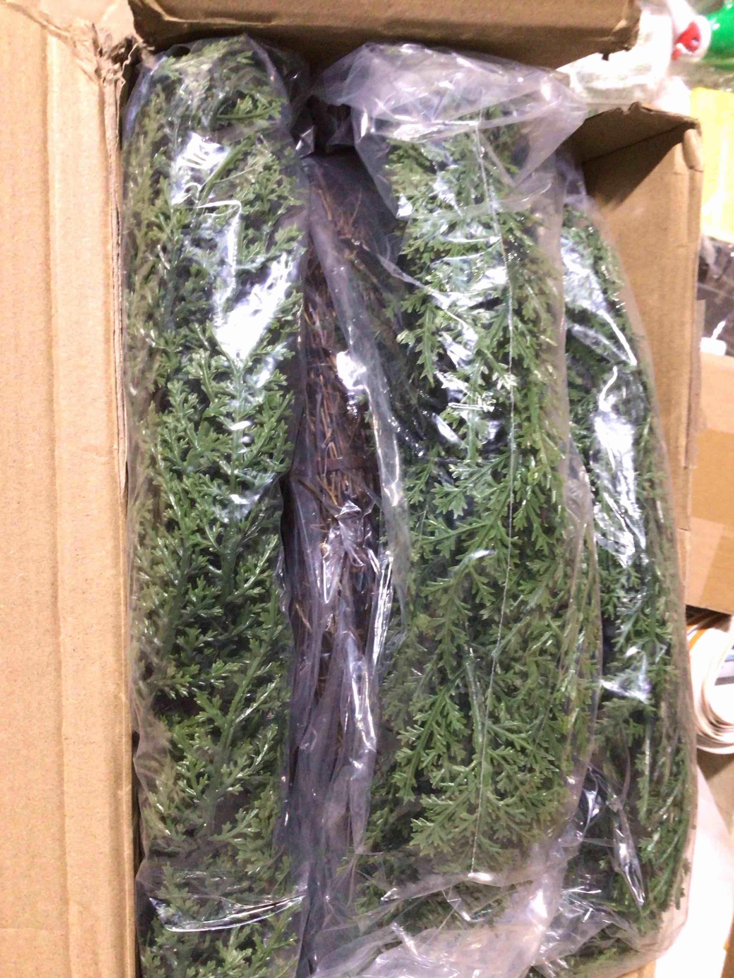 Condition photo showing New/Like New for YUXUNG 3PCS Christmas decoration garland crown for door 20inch (similar)