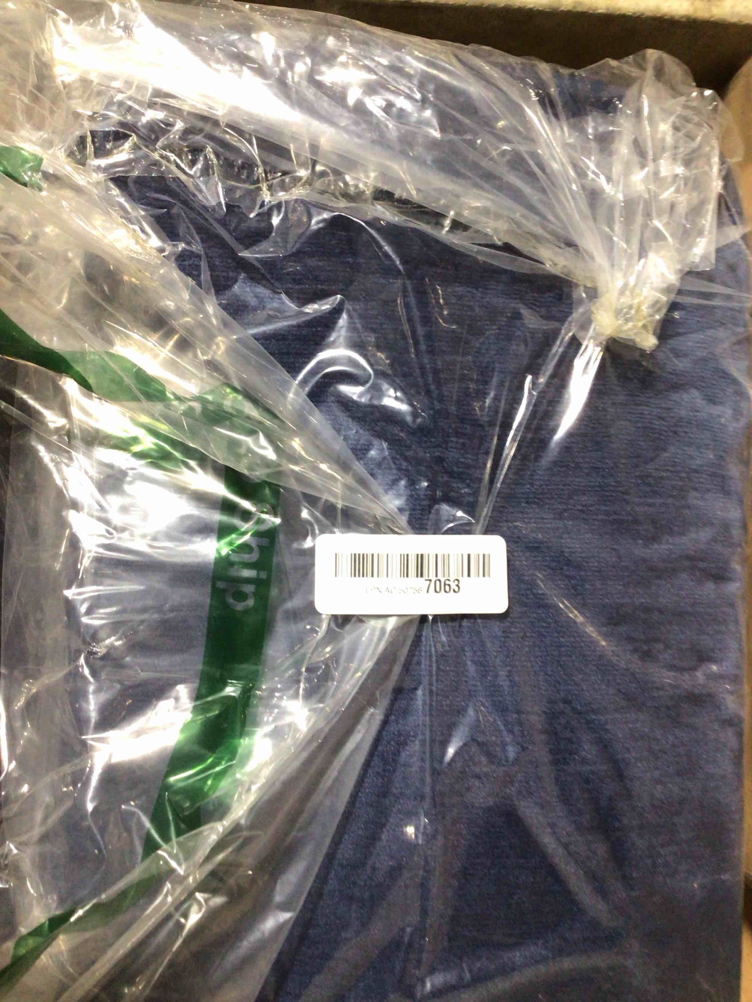 Condition photo showing New/Like New for FEELSO Memory Foam Bath Mat Set, Extra Soft 2 Piece Bathroom Rugs Non Slip and Absorbent Mats, 20x31 Inches Floor Mat, 20x20 Inches U-Shaped Contour Rug for Tub Shower & Bath Room,Blue