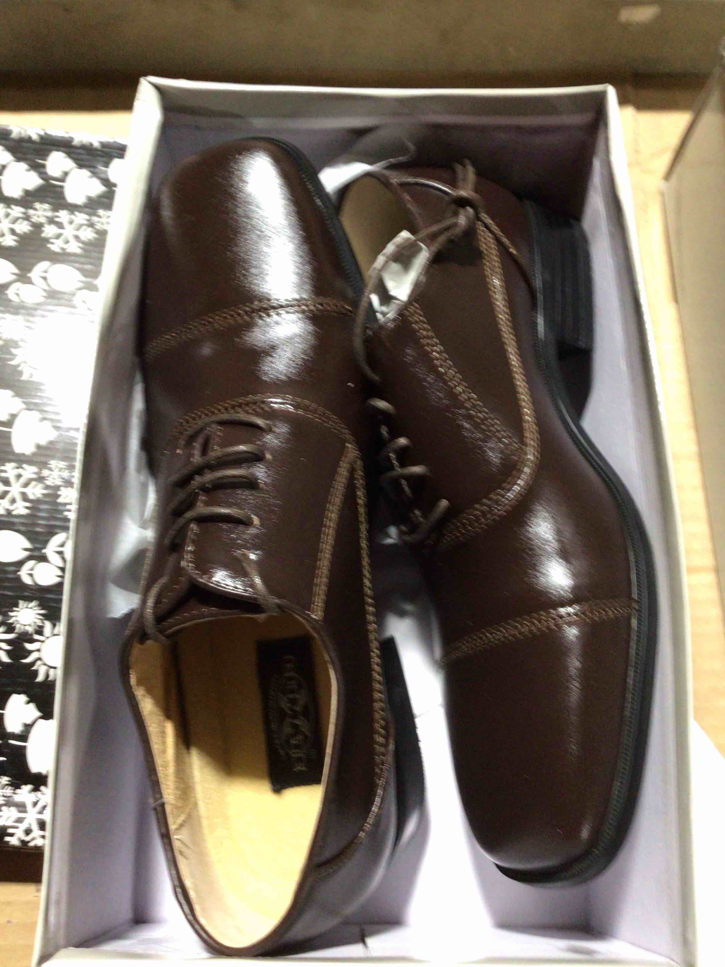 Condition photo showing New/Like New for ALIPASINM Men's Oxford Formal Comfortable Dress Shoes Genuine Leathers