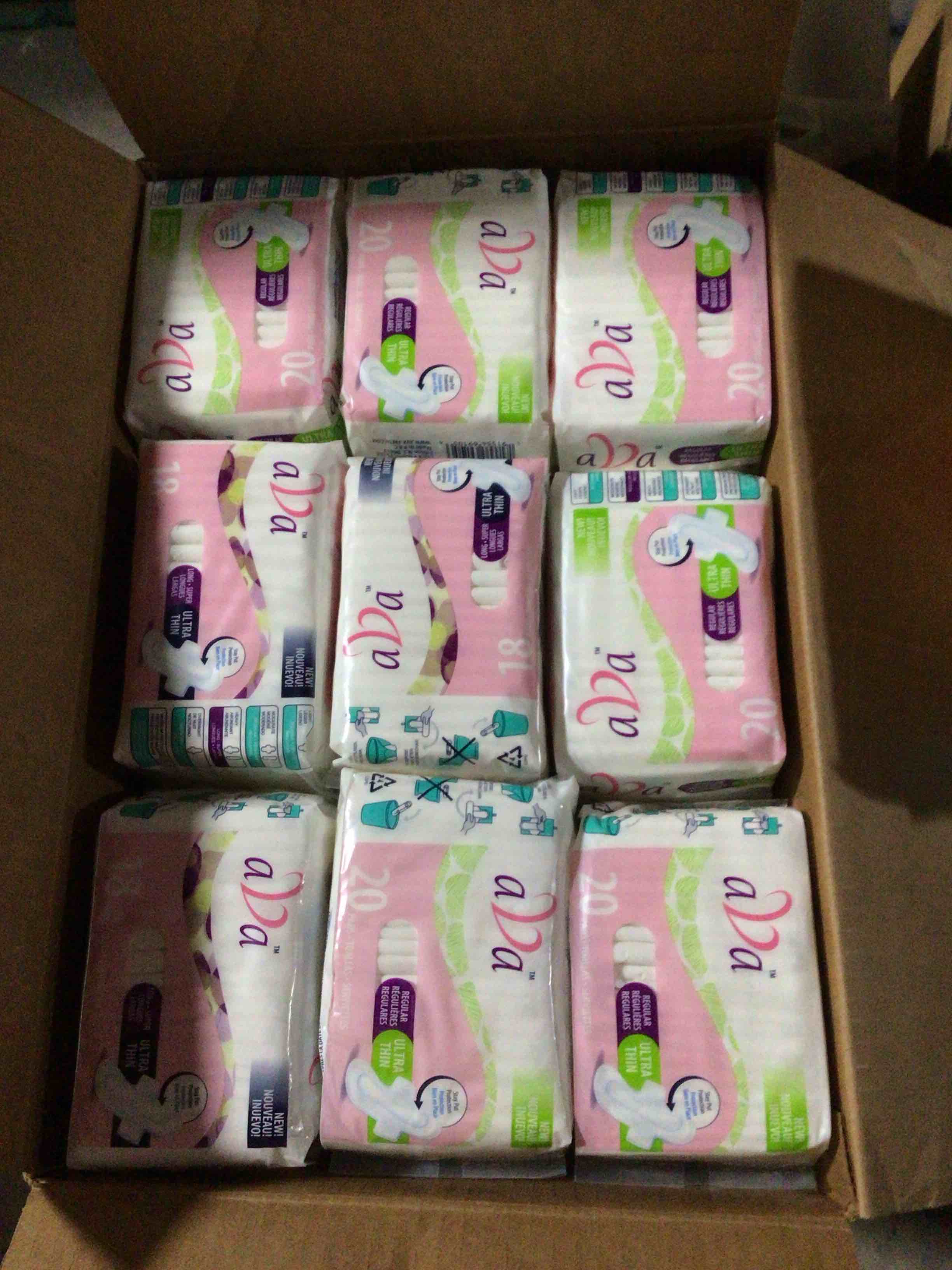 Condition photo showing Good Condition for box lot of miscellaneous items 