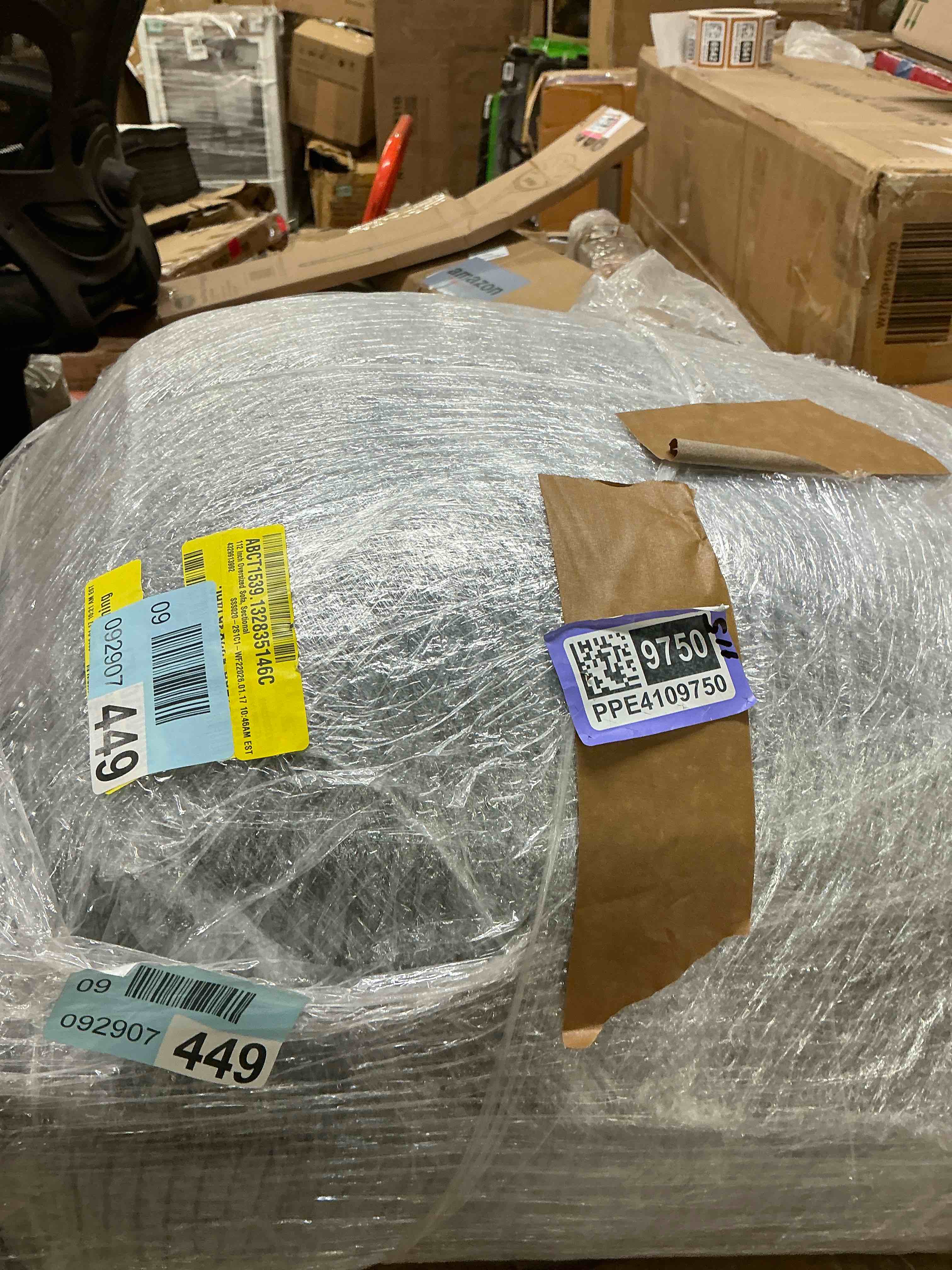 112 inch oversized sofa sectional(incomplete)