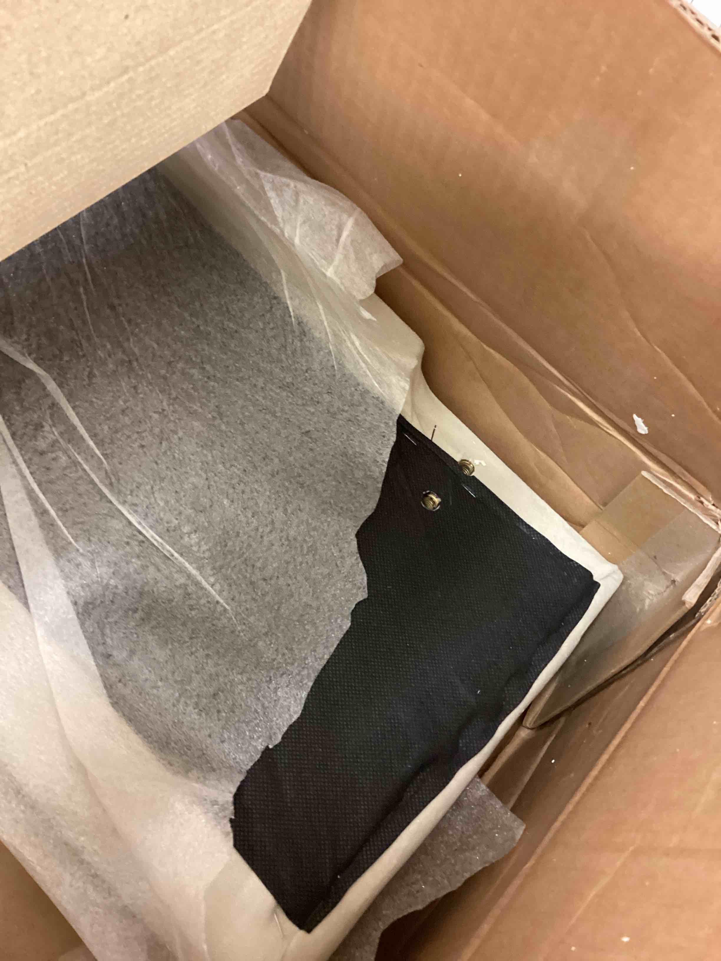 Condition photo showing Good Condition for Modern Soft Upholstered L-Shaped Daybed with Twin Trundle Beige (Incomplete box 2/2)