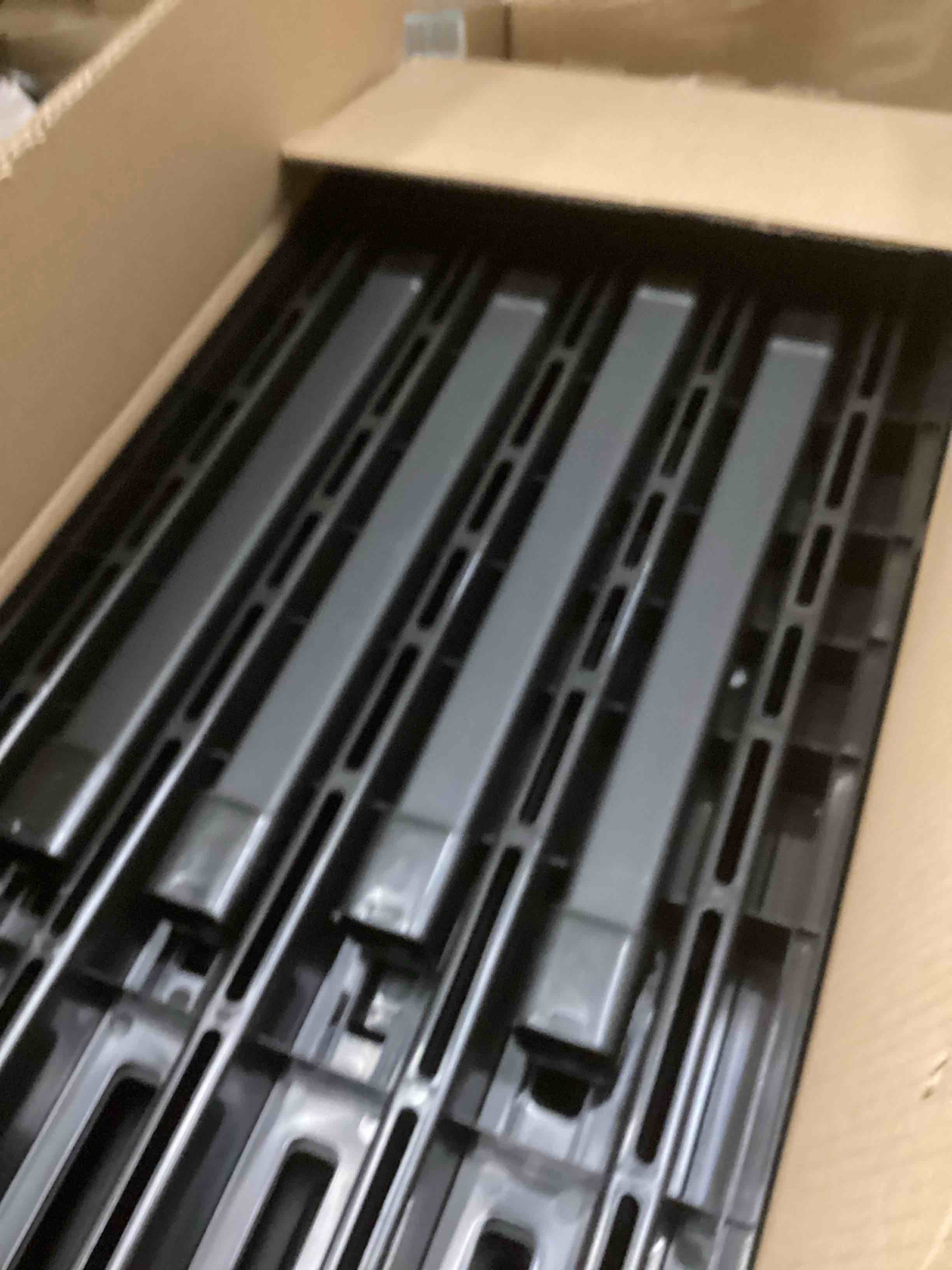 Condition photo showing As Is for Iris Ohyama, PRS-L4 Lightweight and Durable Storage Shelf, Black, Capacity 30 kg per Level, Easy to Assemble, Rust and Mildew Resistant, BPA-Free, Kitchen Shelf, Garage, Kitchen Shelf, Garage